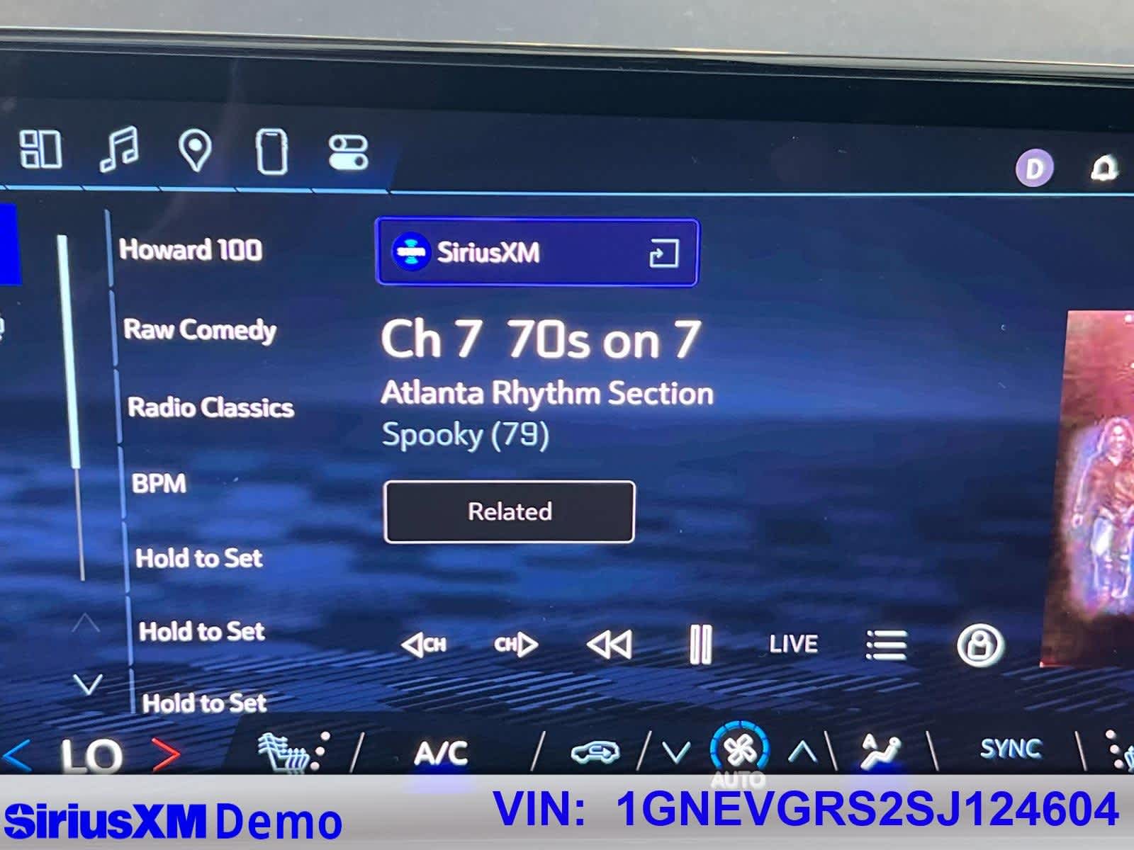 Thumbnail: 2025 Chevrolet Traverse - 30