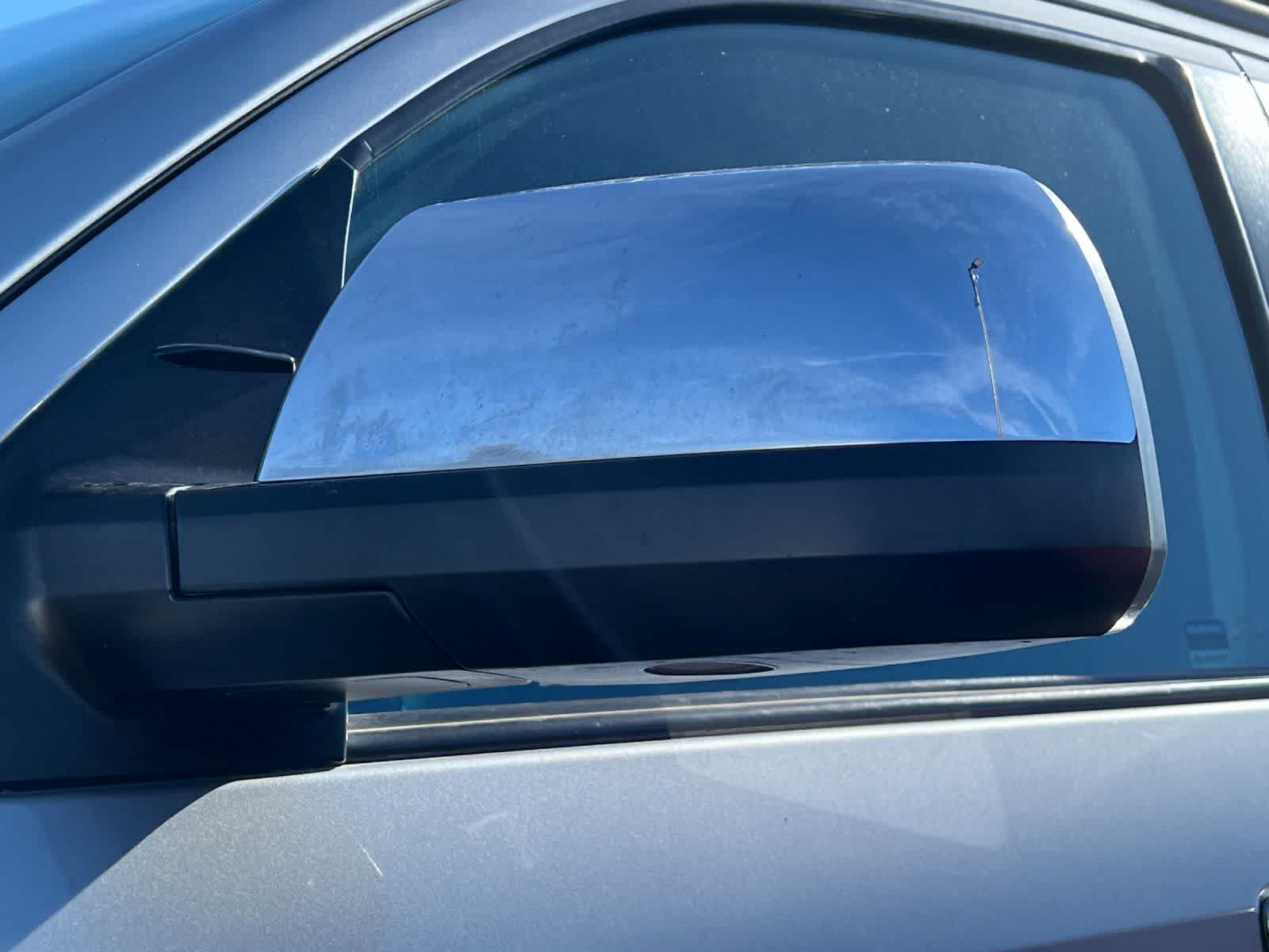 Thumbnail: 2016 Toyota Sequoia - 7