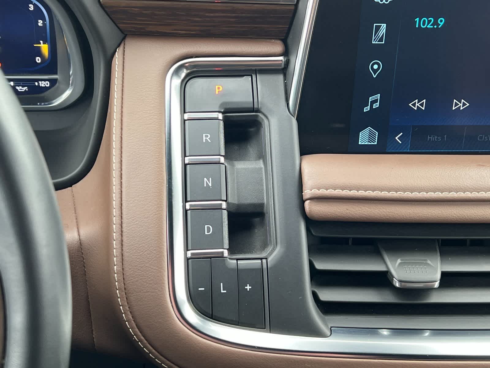 Thumbnail: 2023 Chevrolet Tahoe - 23