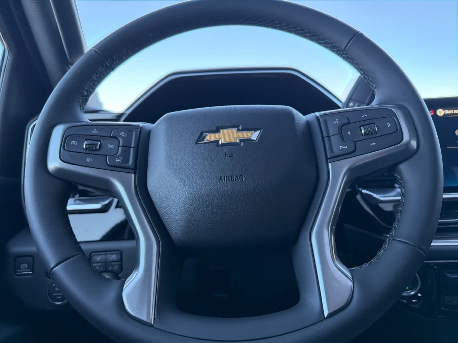 Thumbnail: 2026 Chevrolet Silverado 3500 - 23