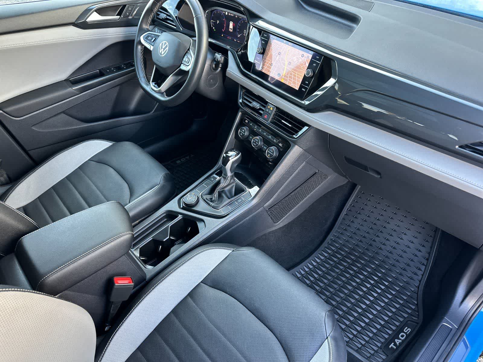 Thumbnail: 2022 Volkswagen Taos - 16