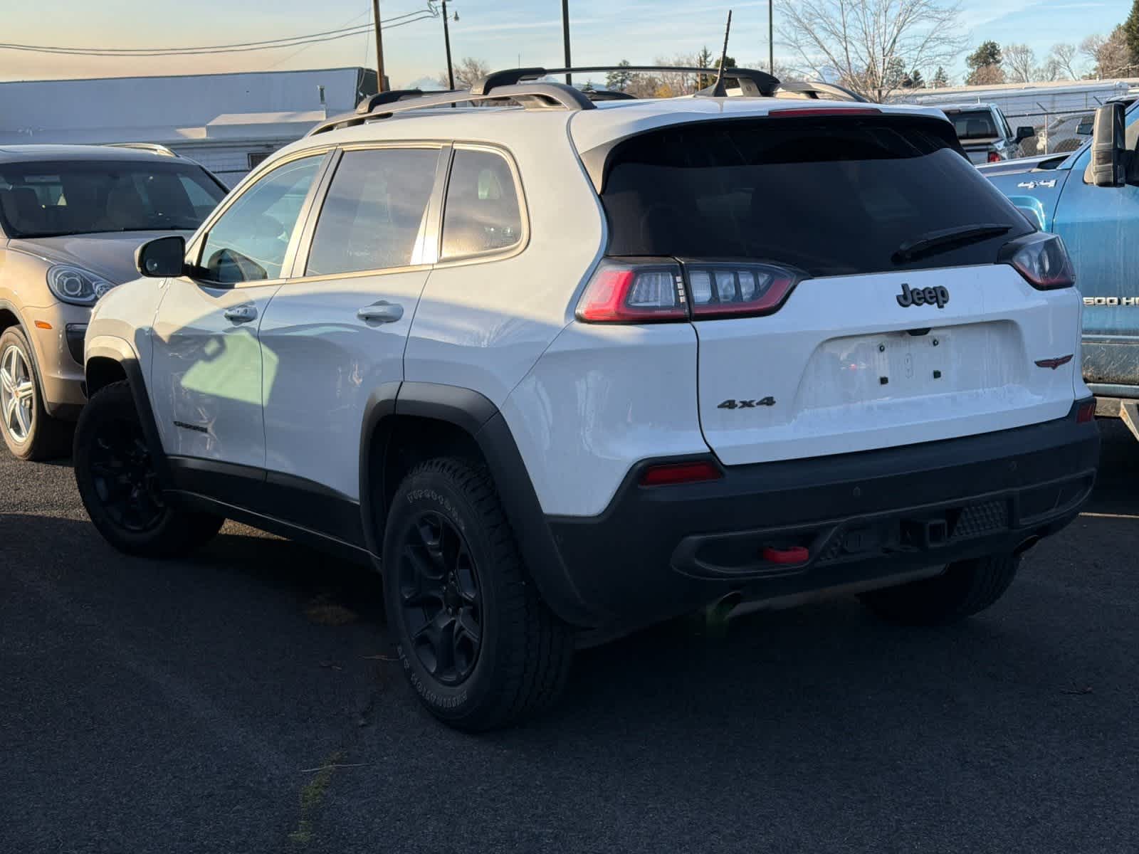 Thumbnail: 2021 Jeep Cherokee - 3