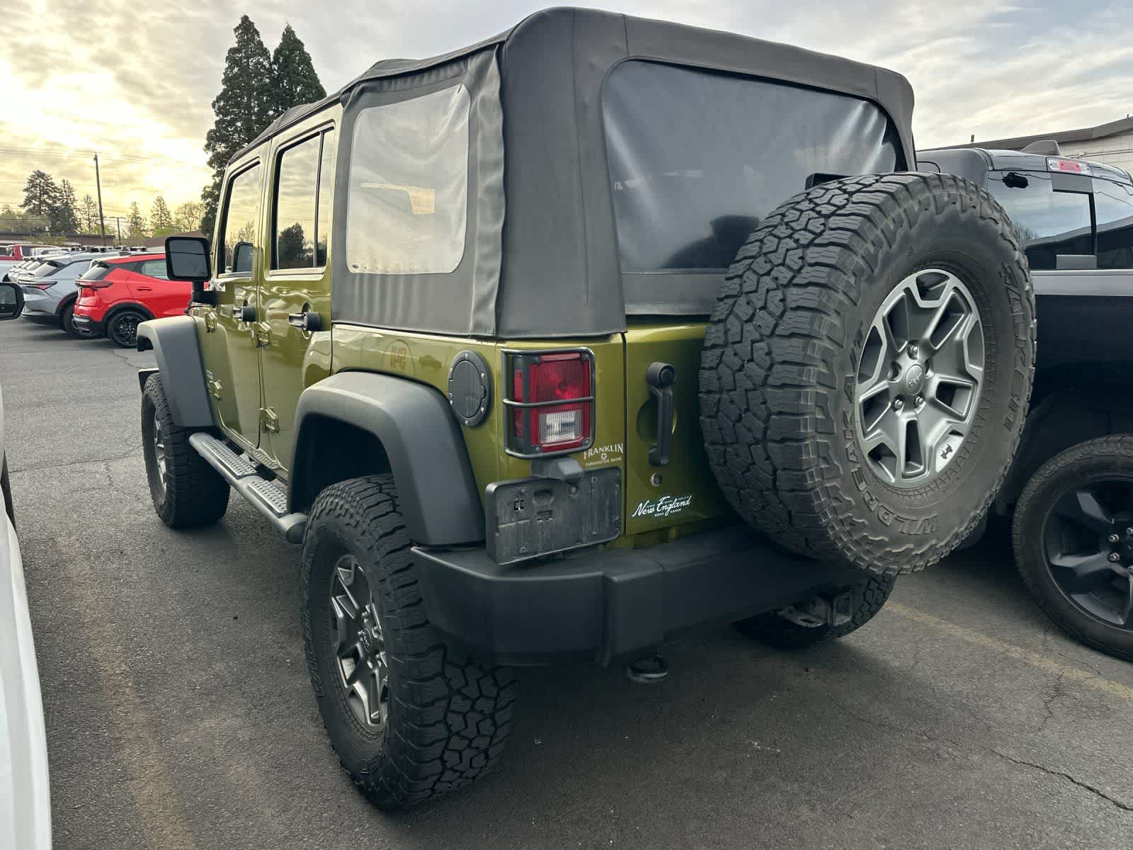 Thumbnail: 2010 Jeep Wrangler - 6