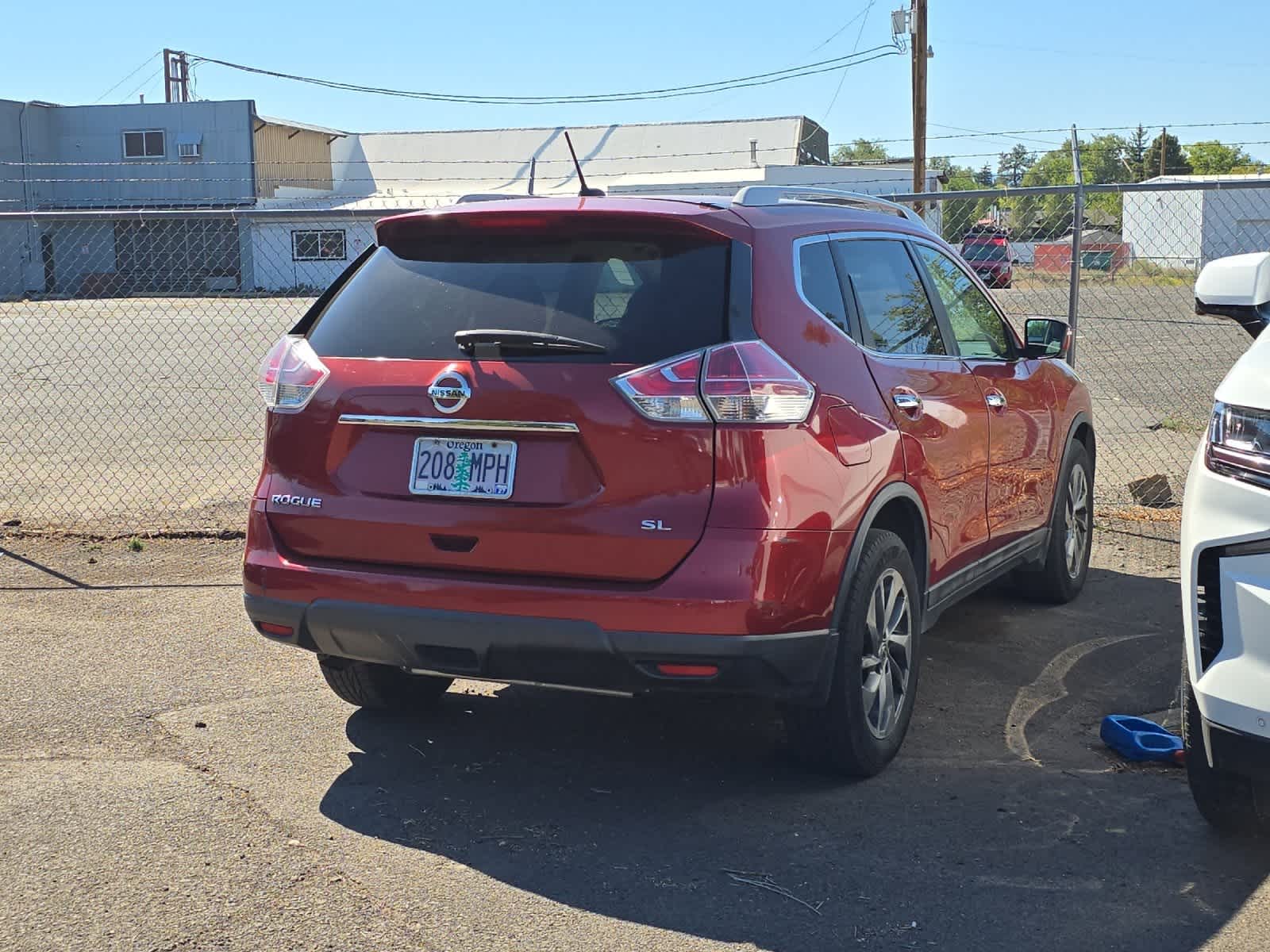 Thumbnail: 2015 Nissan Rogue - 2