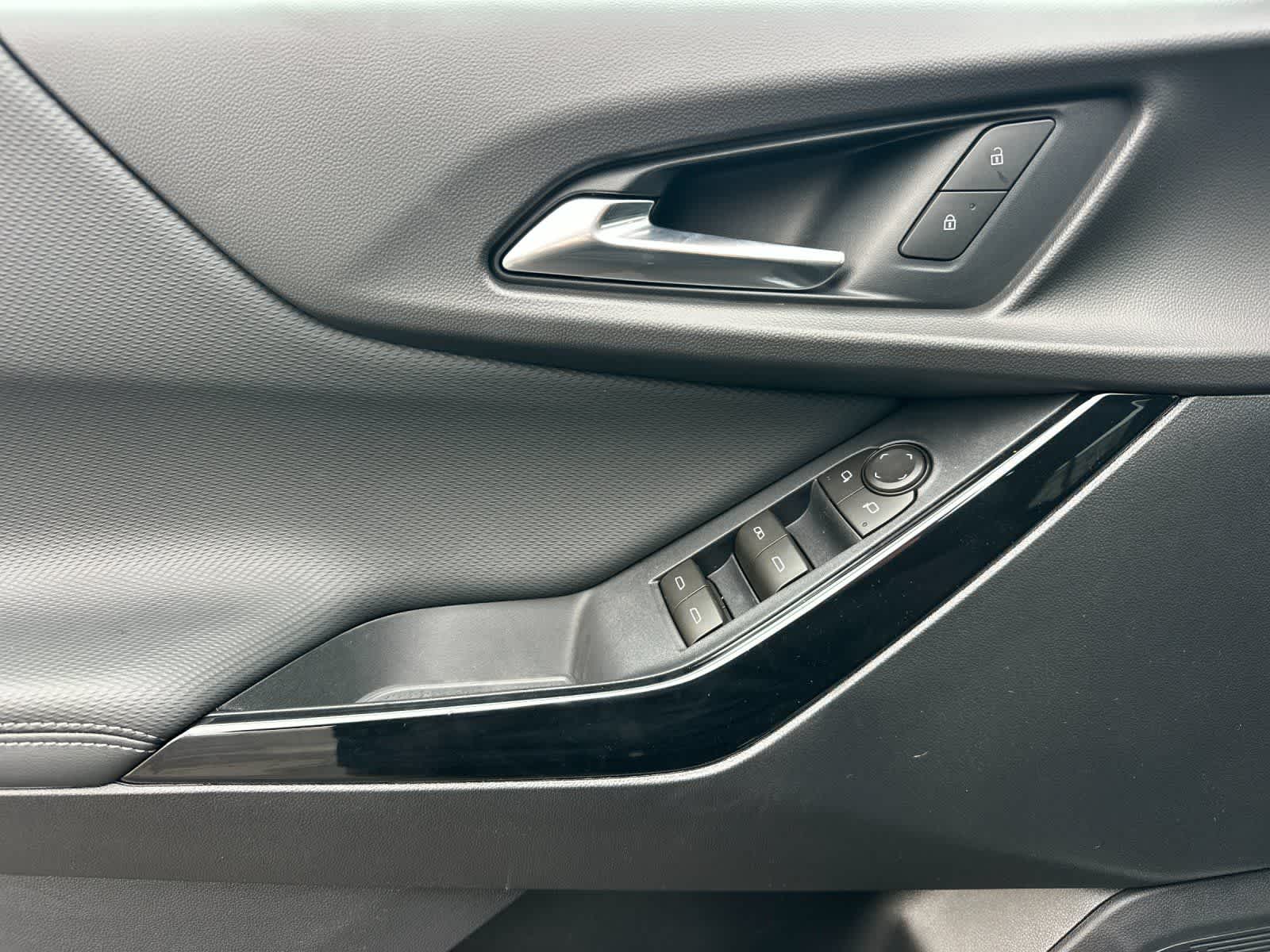 Thumbnail: 2026 Chevrolet Equinox - 12