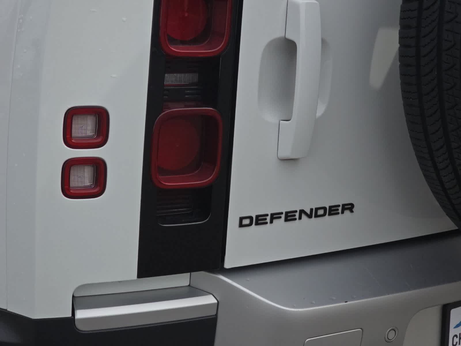 Thumbnail: 2024 Land Rover Defender - 28