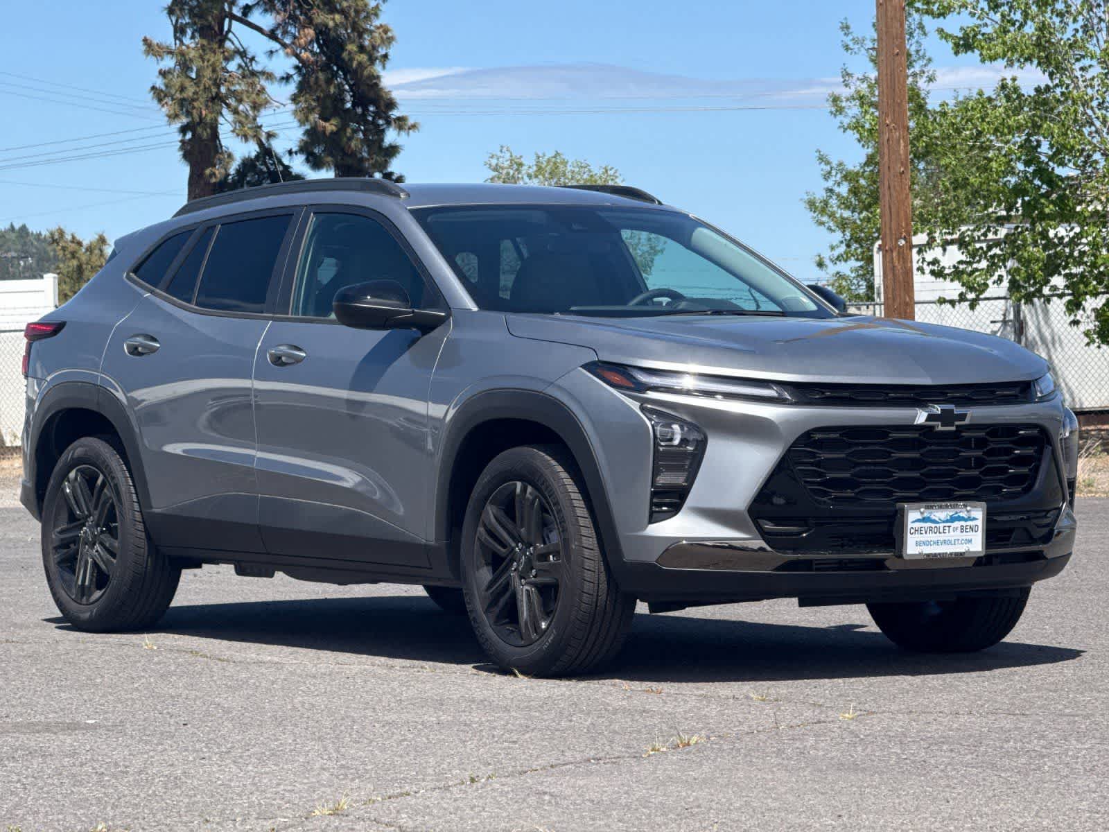Thumbnail: 2026 Chevrolet Trax - 9