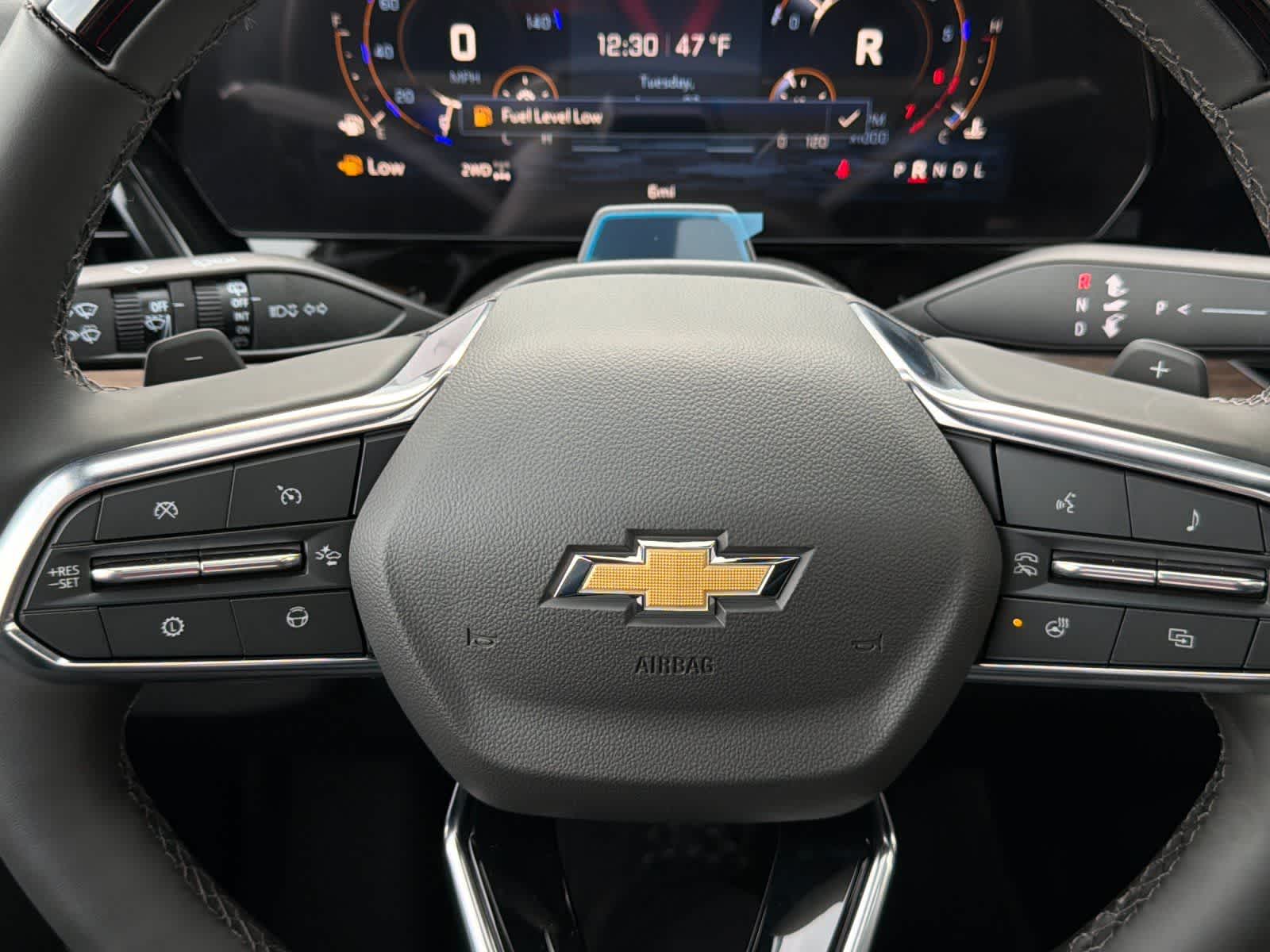 Thumbnail: 2026 Chevrolet Suburban - 26