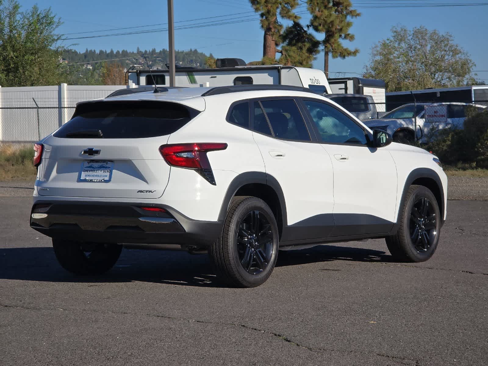 Thumbnail: 2025 Chevrolet Trax - 2