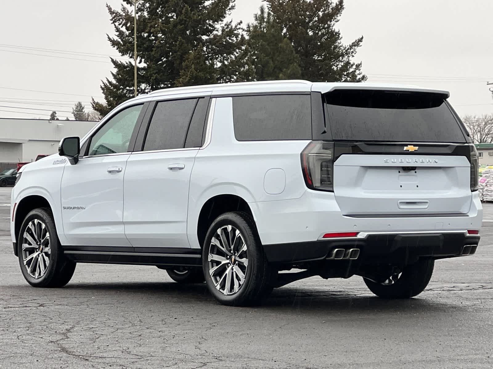 Thumbnail: 2026 Chevrolet Suburban - 6