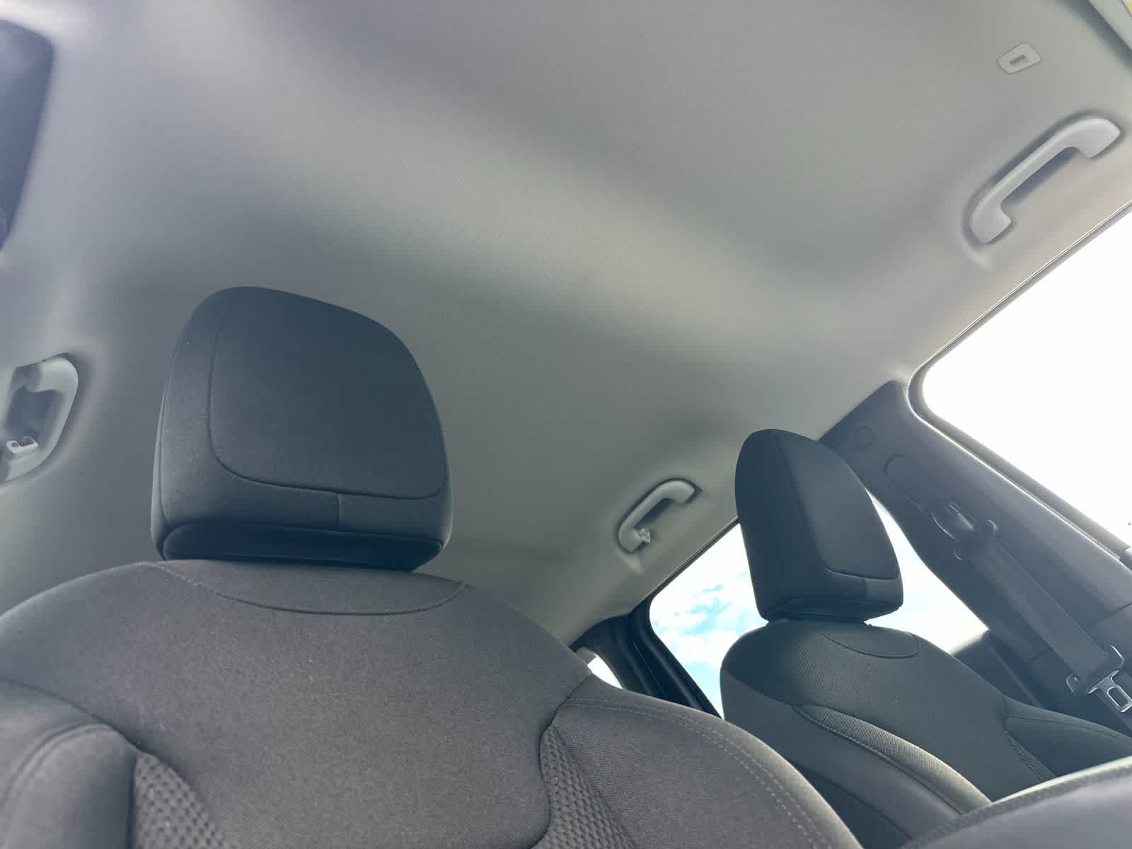 Thumbnail: 2020 Jeep Renegade - 17