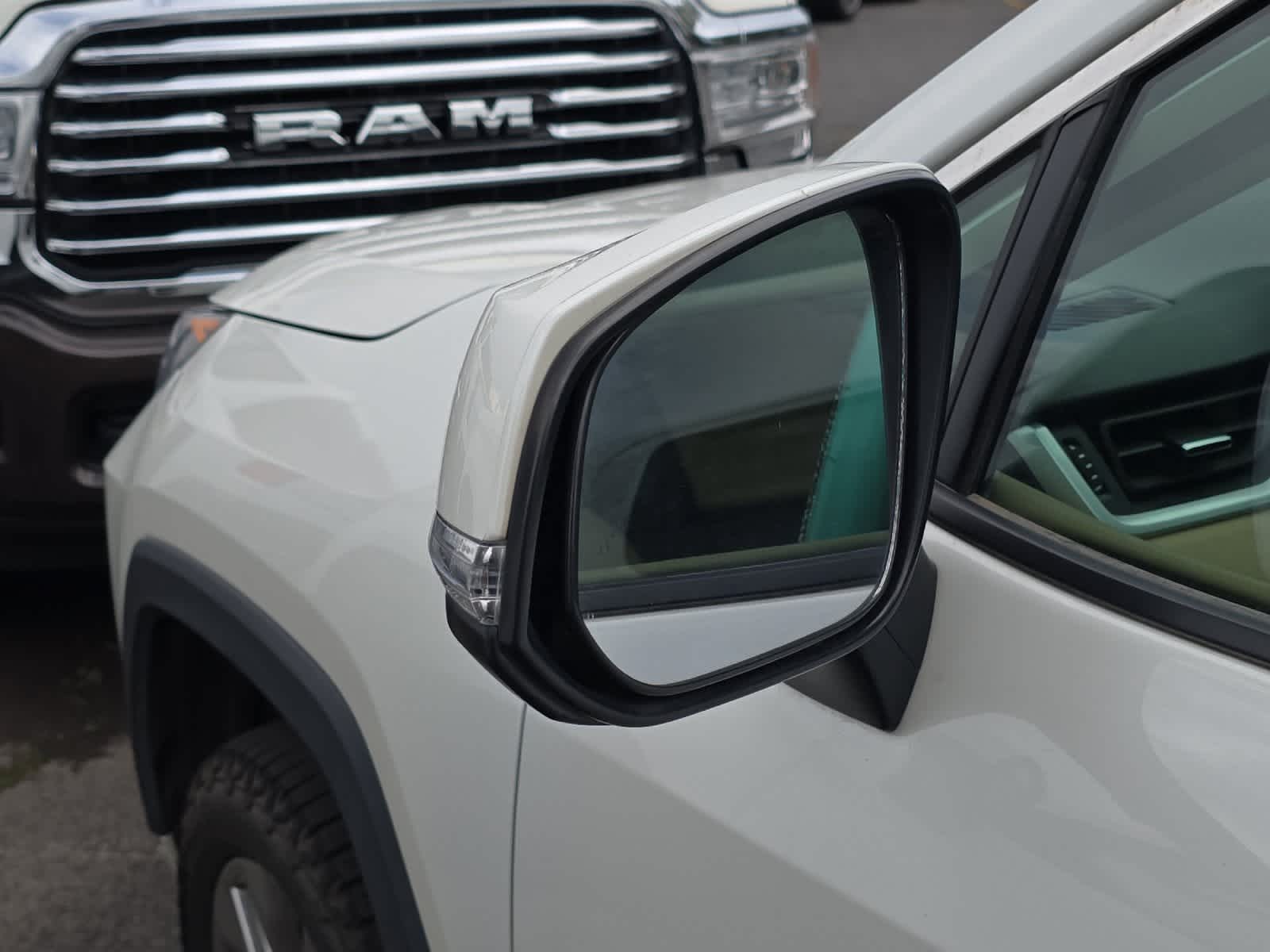 Thumbnail: 2021 Toyota RAV4 - 10
