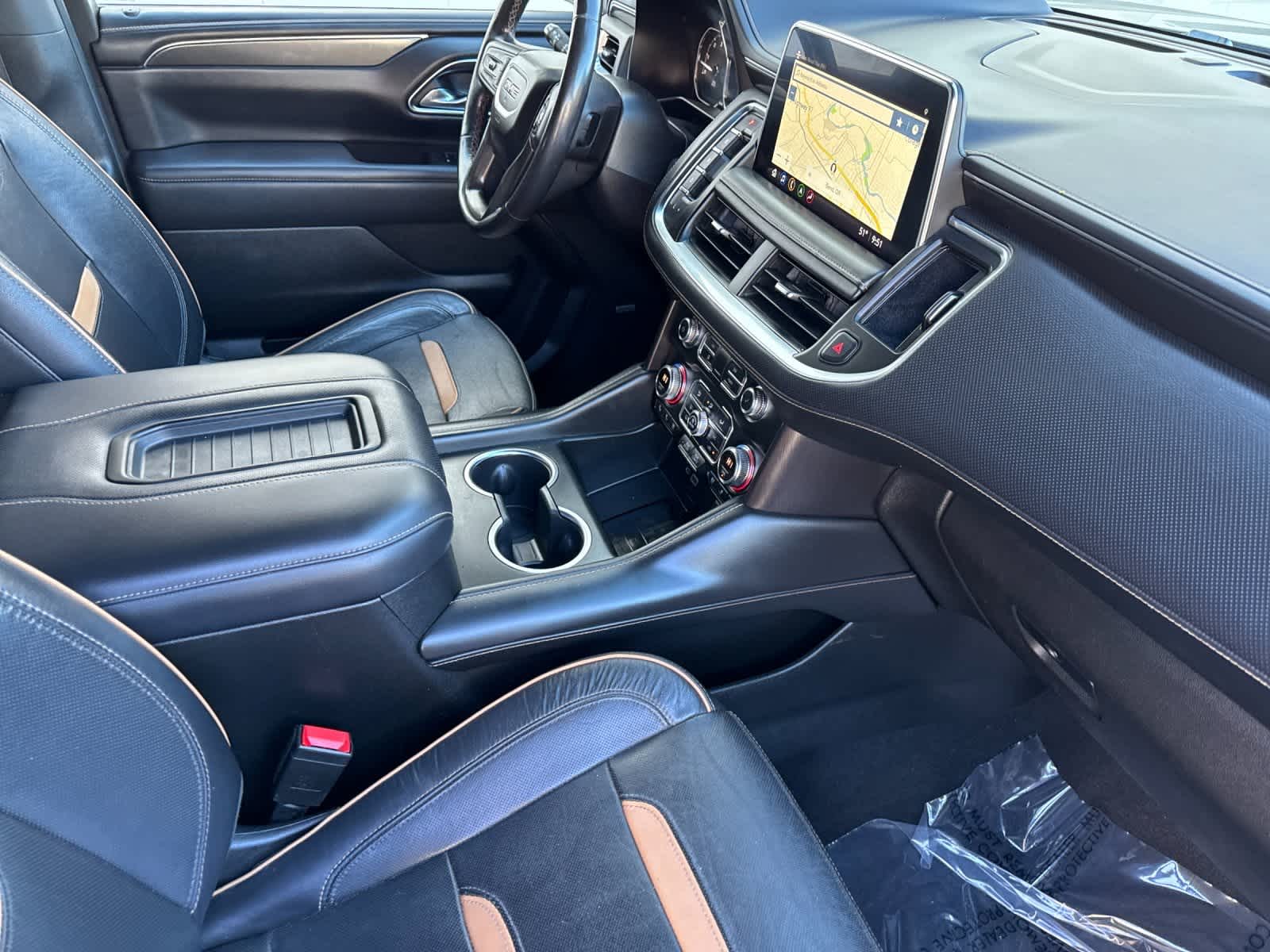 Thumbnail: 2021 GMC Yukon XL - 17