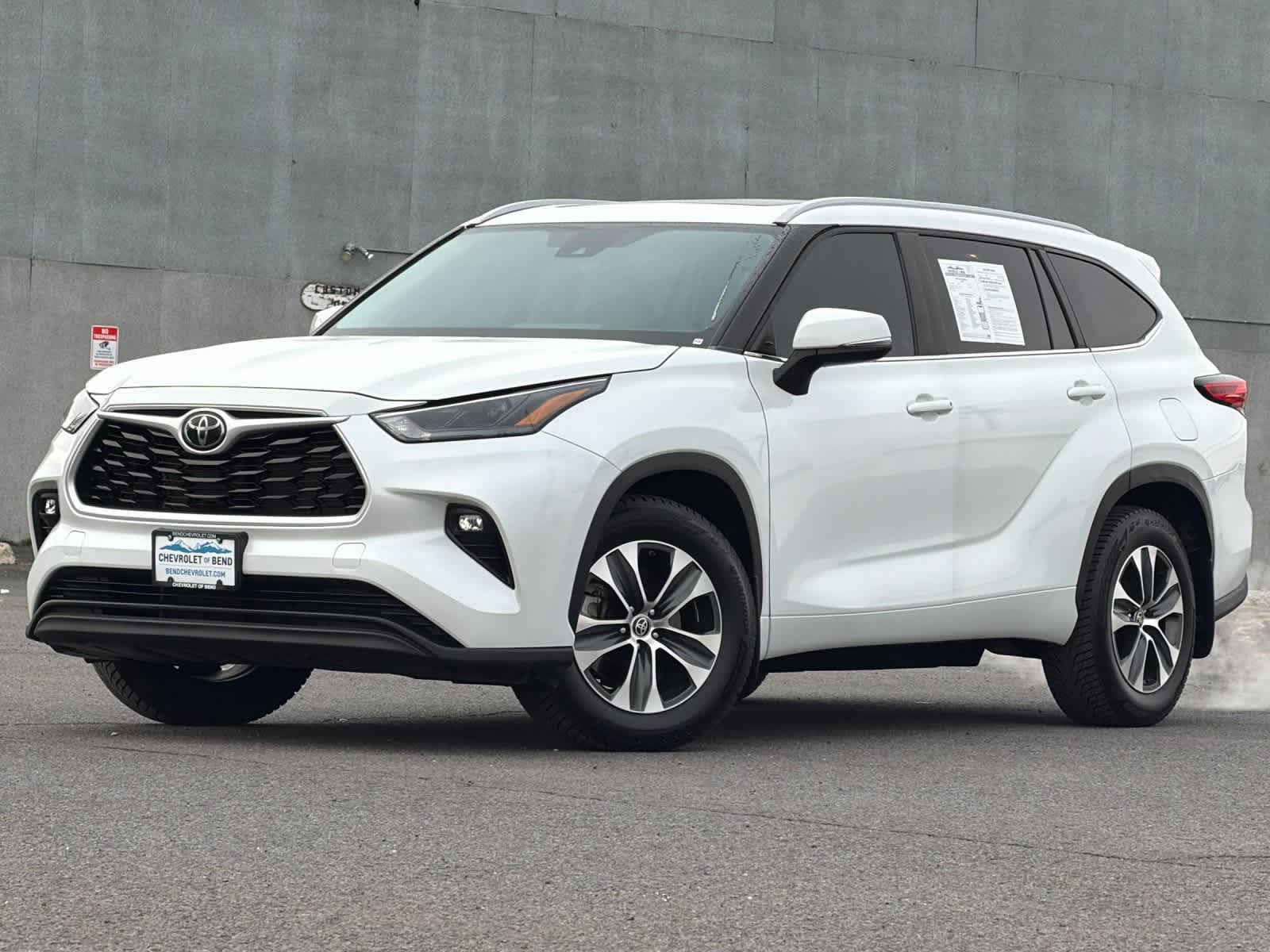 Thumbnail: 2023 Toyota Highlander - 1