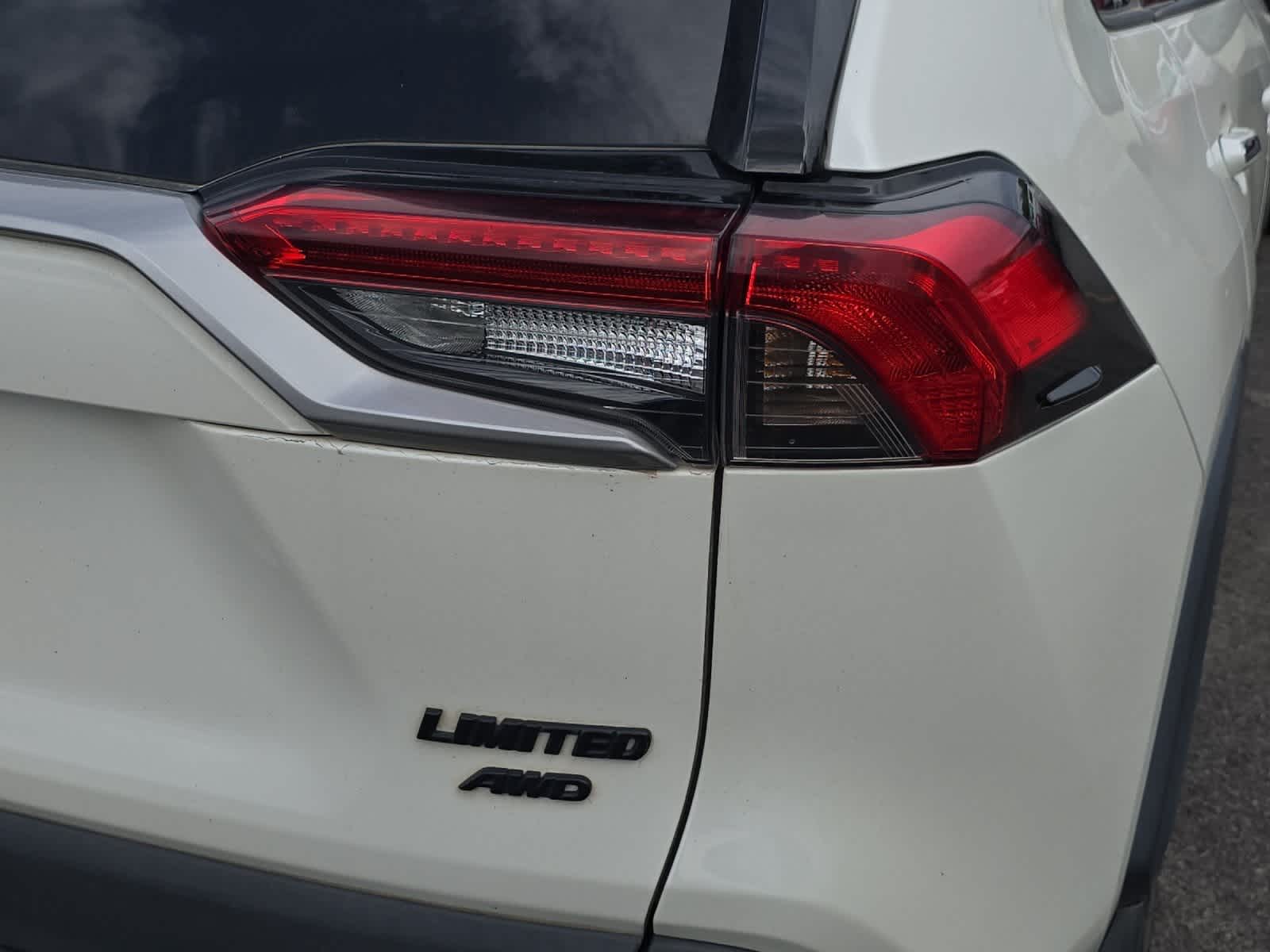 Thumbnail: 2021 Toyota RAV4 - 8