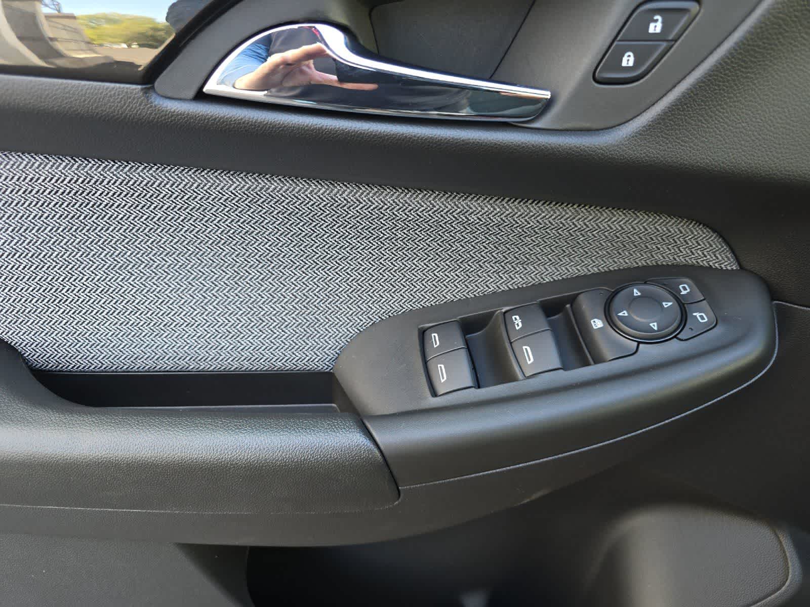 Thumbnail: 2026 Chevrolet TrailBlazer - 12