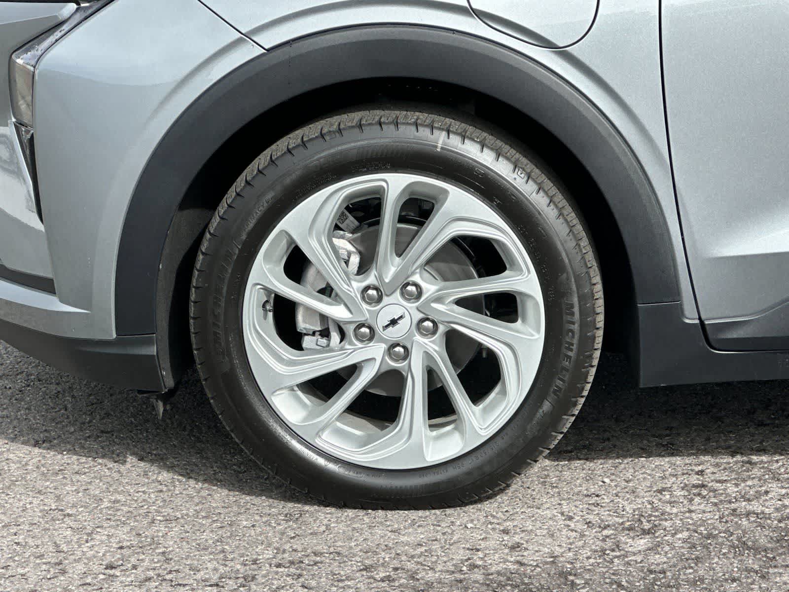 Thumbnail: 2027 Chevrolet Bolt EV - 26