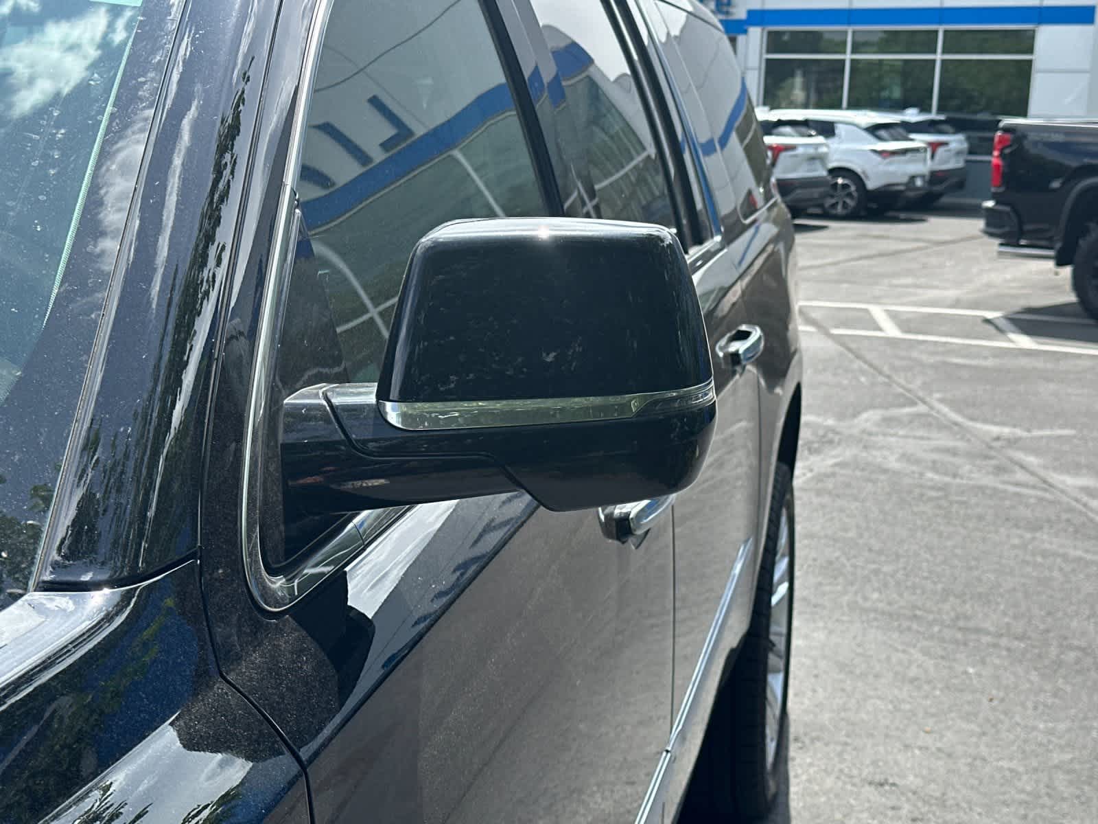 Thumbnail: 2016 Cadillac Escalade - 9