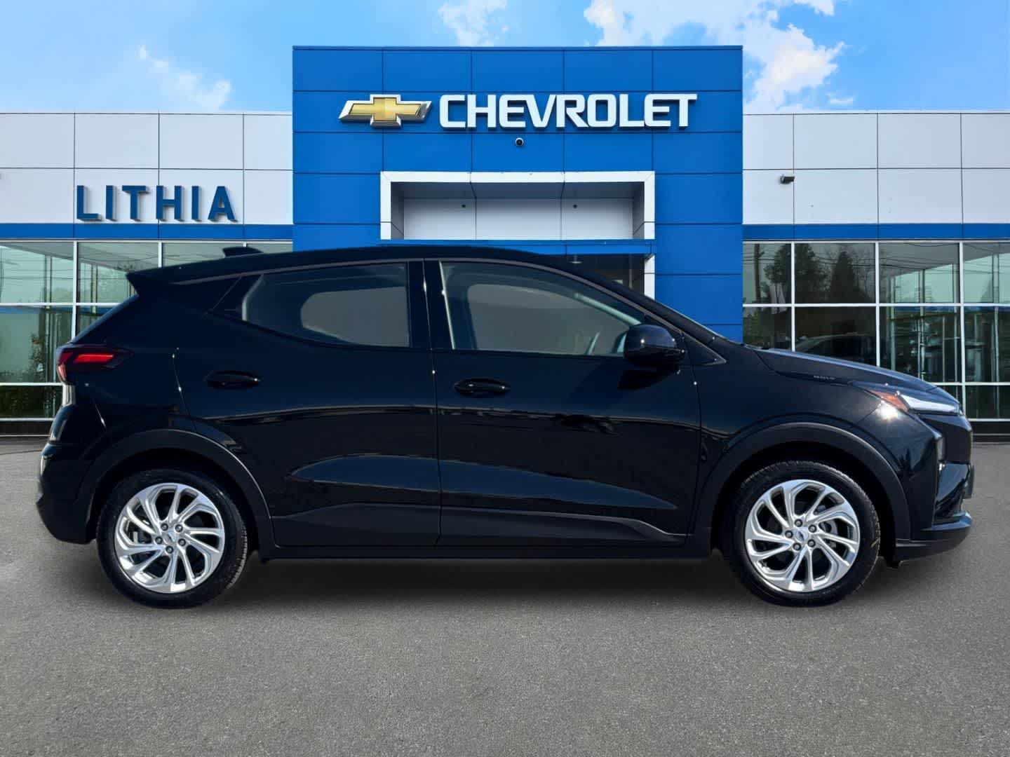 Thumbnail: 2027 Chevrolet Bolt EV - 8