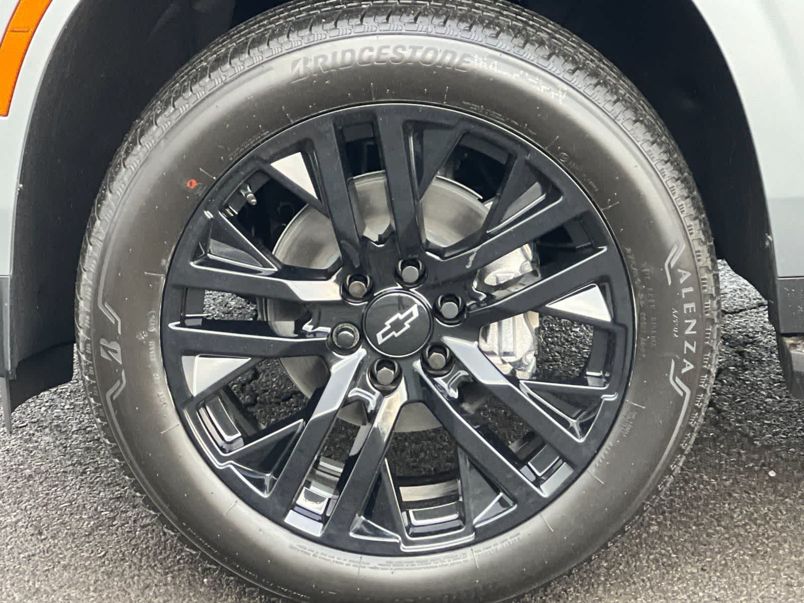 Thumbnail: 2026 Chevrolet Suburban - 24