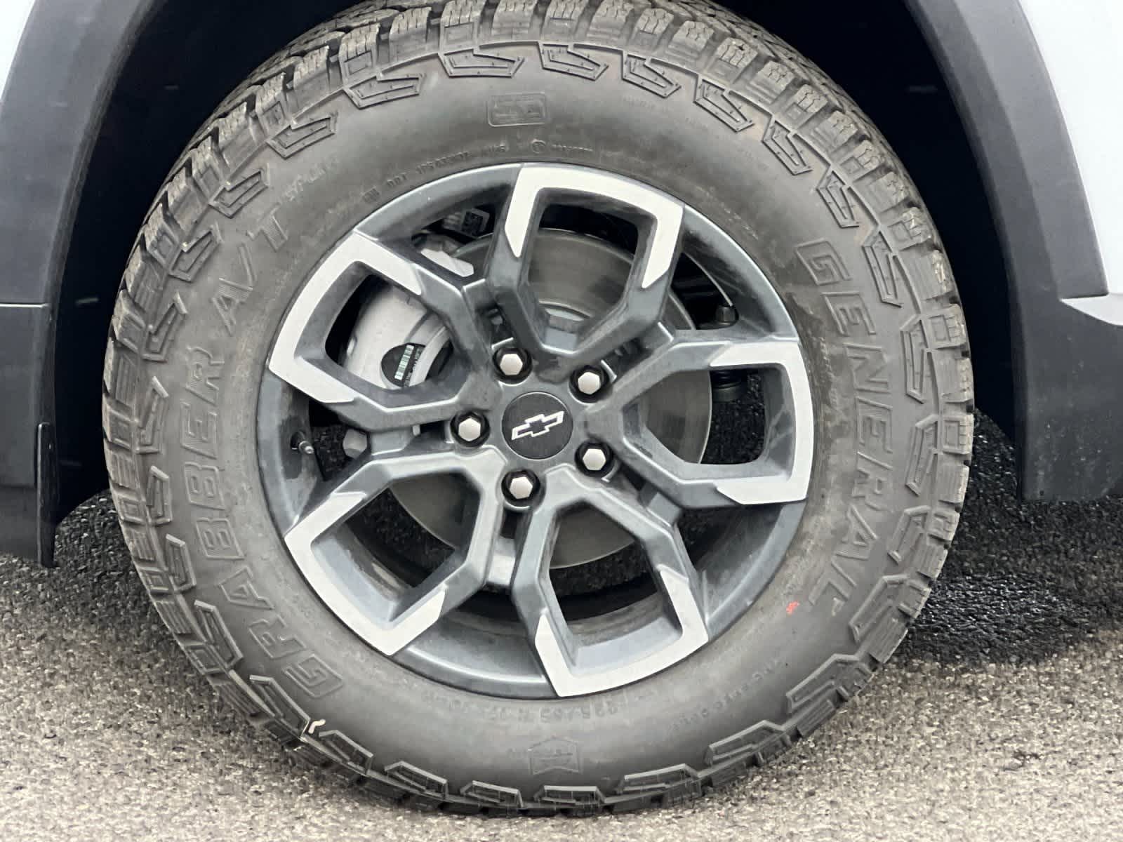 Thumbnail: 2026 Chevrolet Equinox - 24