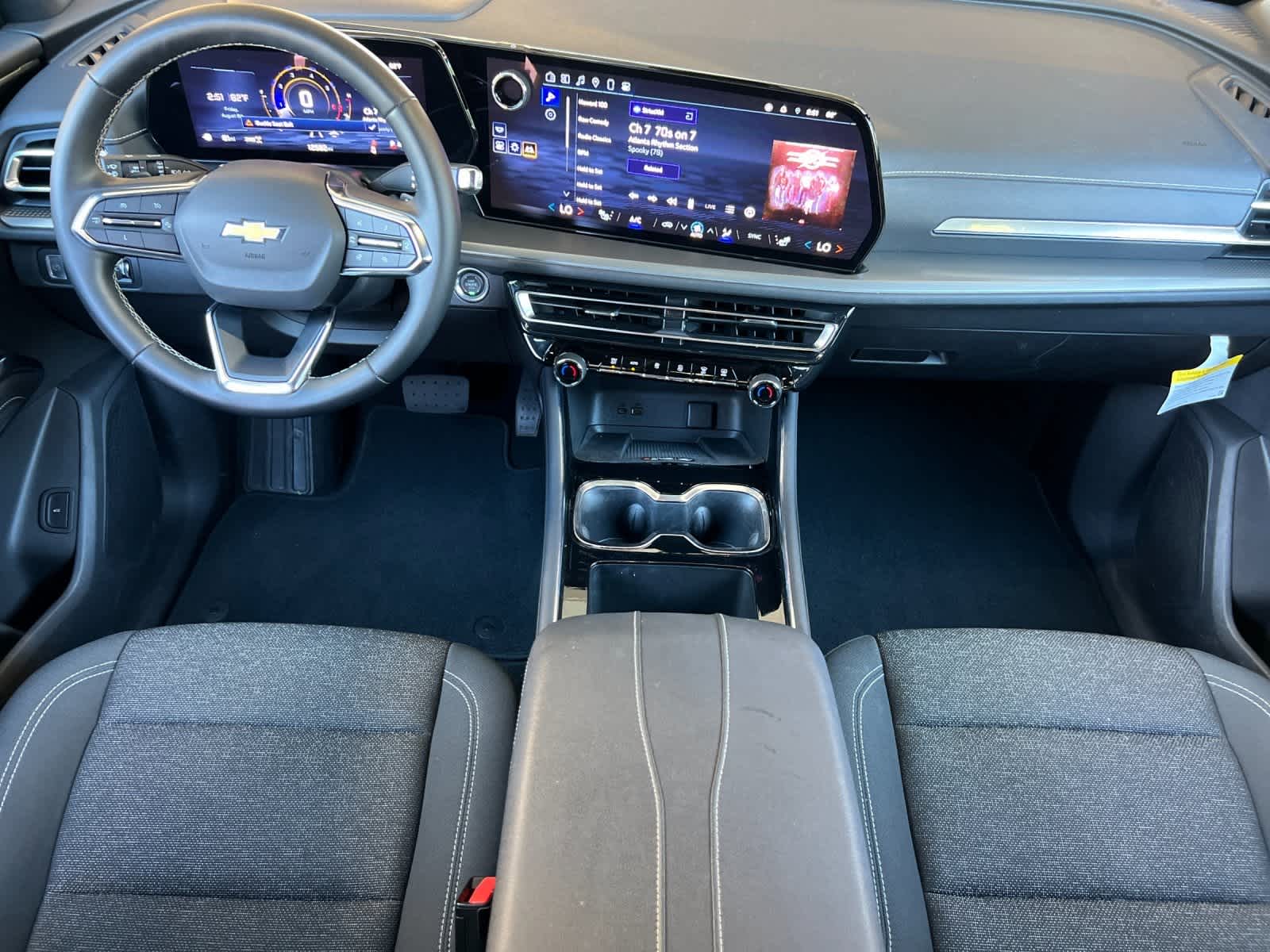 Thumbnail: 2025 Chevrolet Traverse - 3