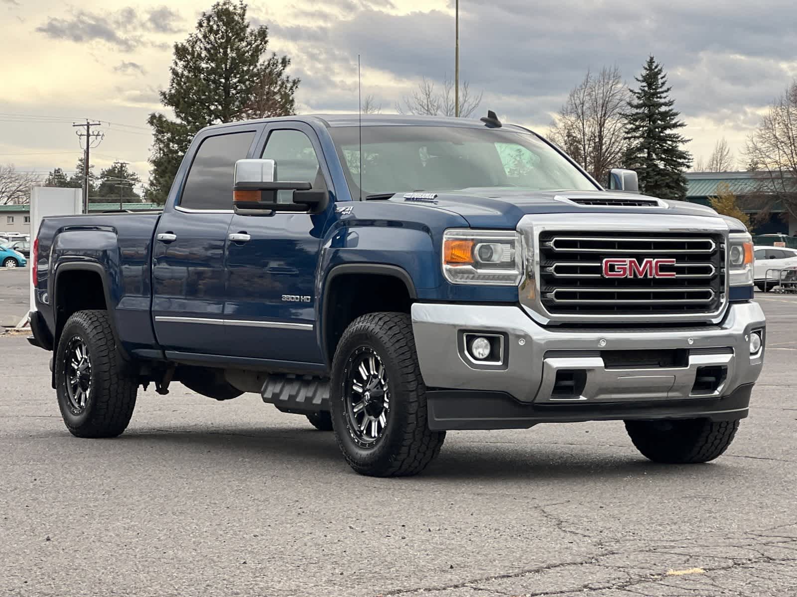 Thumbnail: 2018 GMC Sierra 3500 - 9