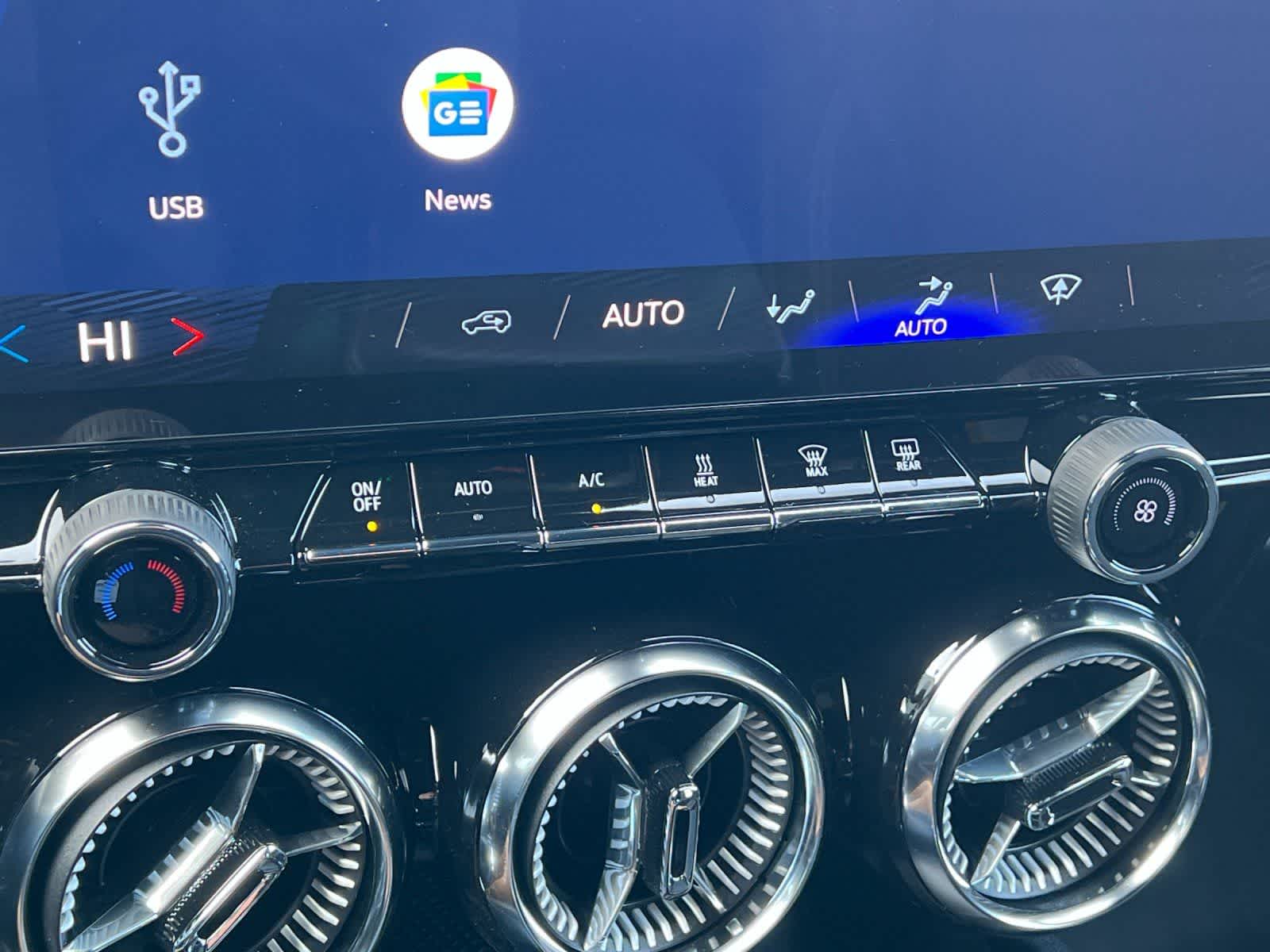 Thumbnail: 2026 Chevrolet Blazer EV - 21