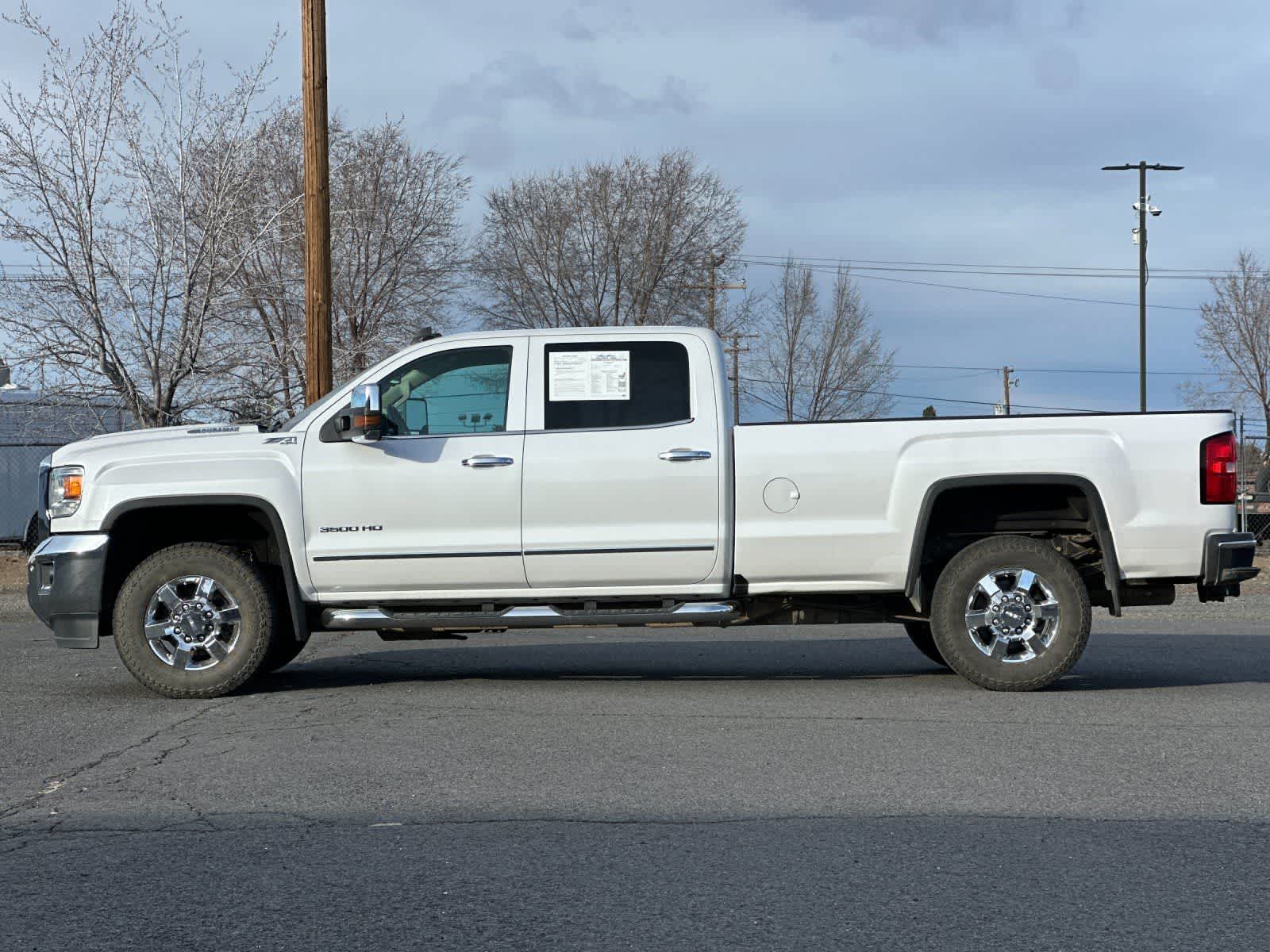 Thumbnail: 2019 GMC Sierra 3500 - 5