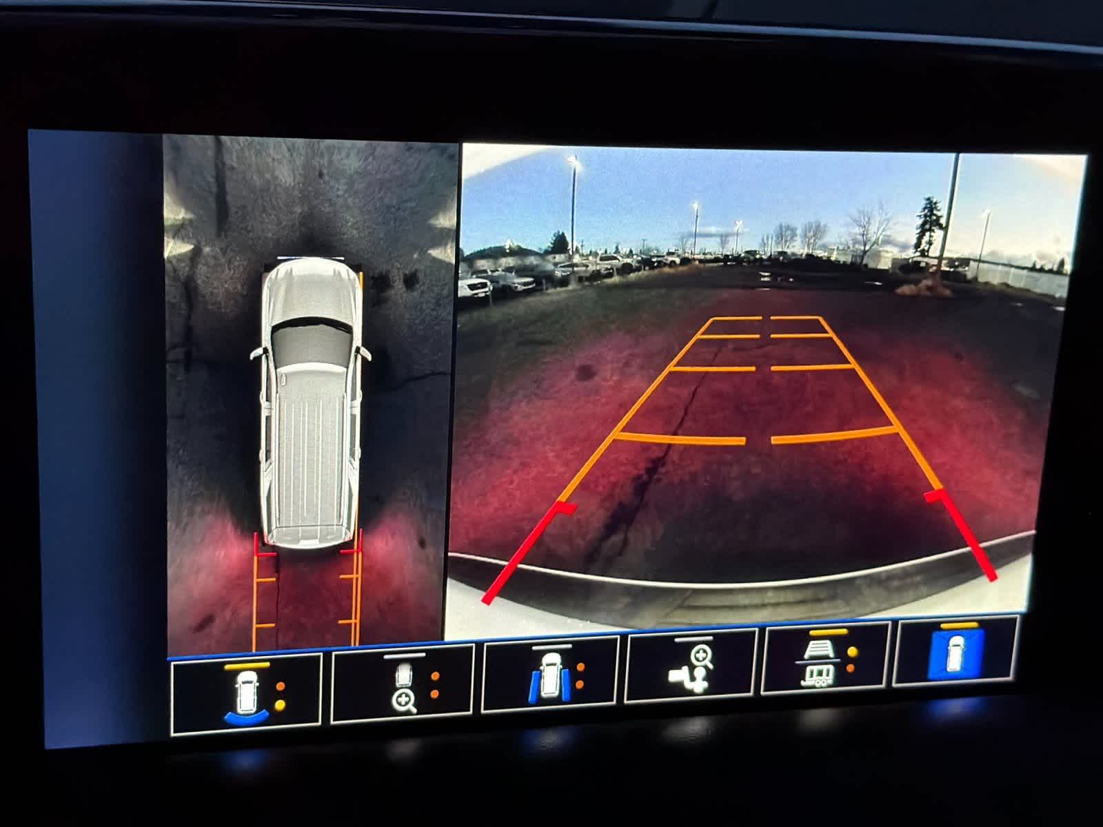 Thumbnail: 2023 Chevrolet Tahoe - 22