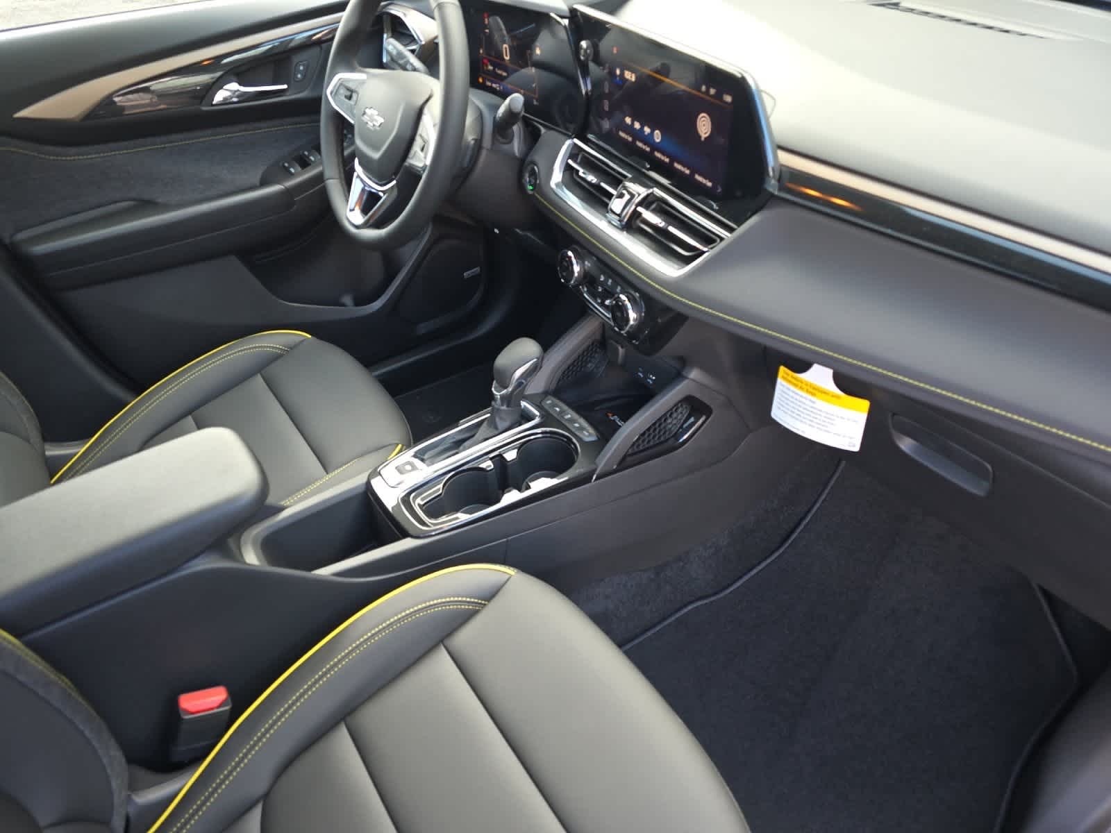 Thumbnail: 2026 Chevrolet TrailBlazer - 16