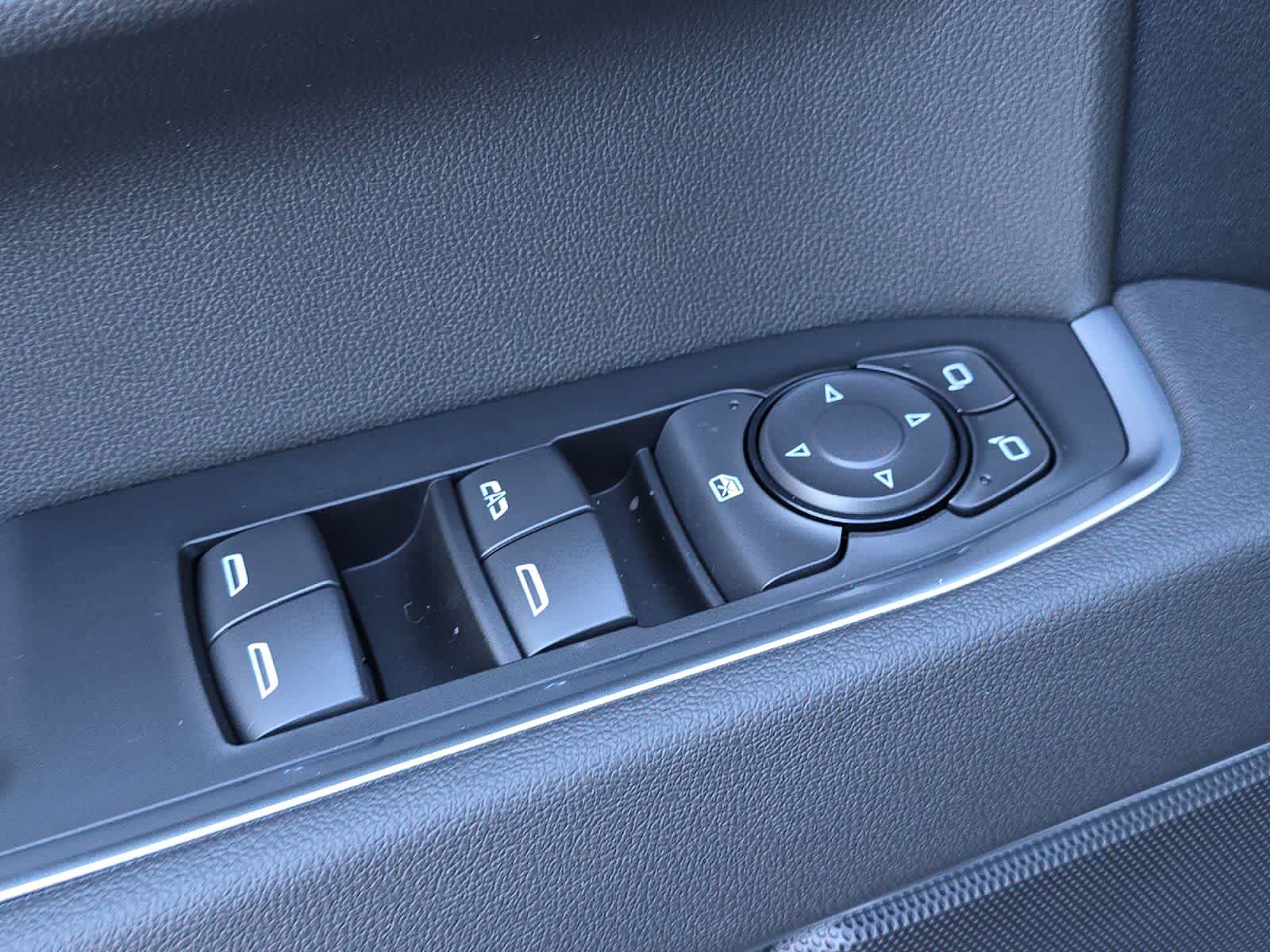 Thumbnail: 2026 Chevrolet Silverado 1500 - 13