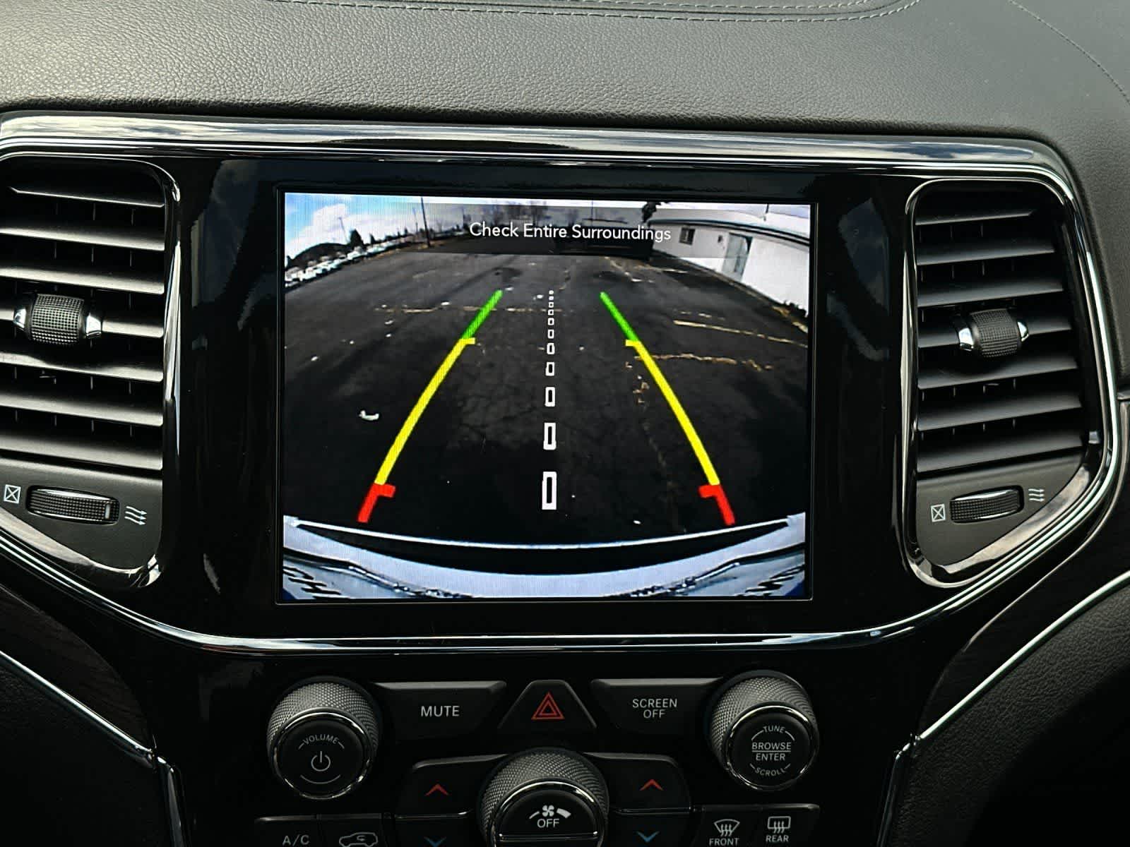 Thumbnail: 2021 Jeep Grand Cherokee - 20