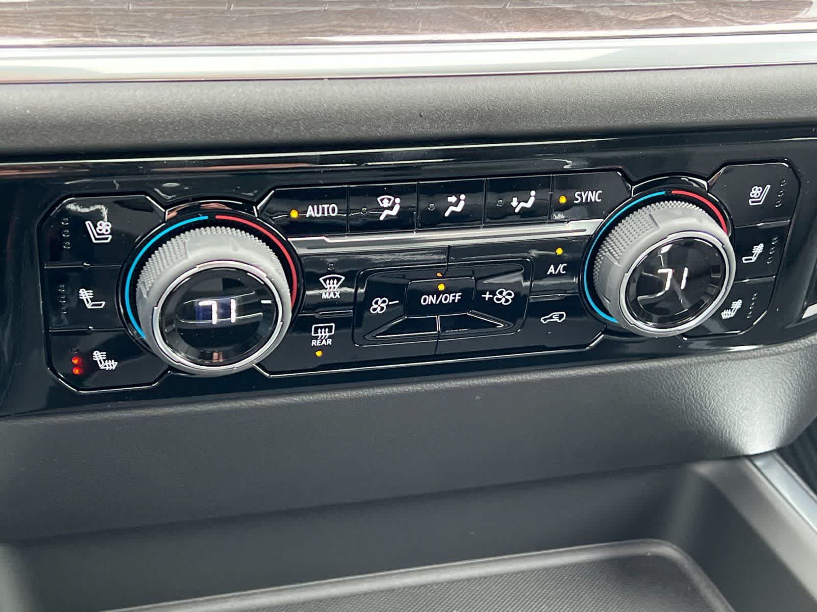 Thumbnail: 2026 Chevrolet Silverado 2500 - 20