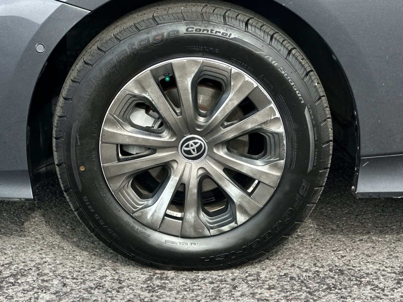 Thumbnail: 2019 Toyota Prius - 26