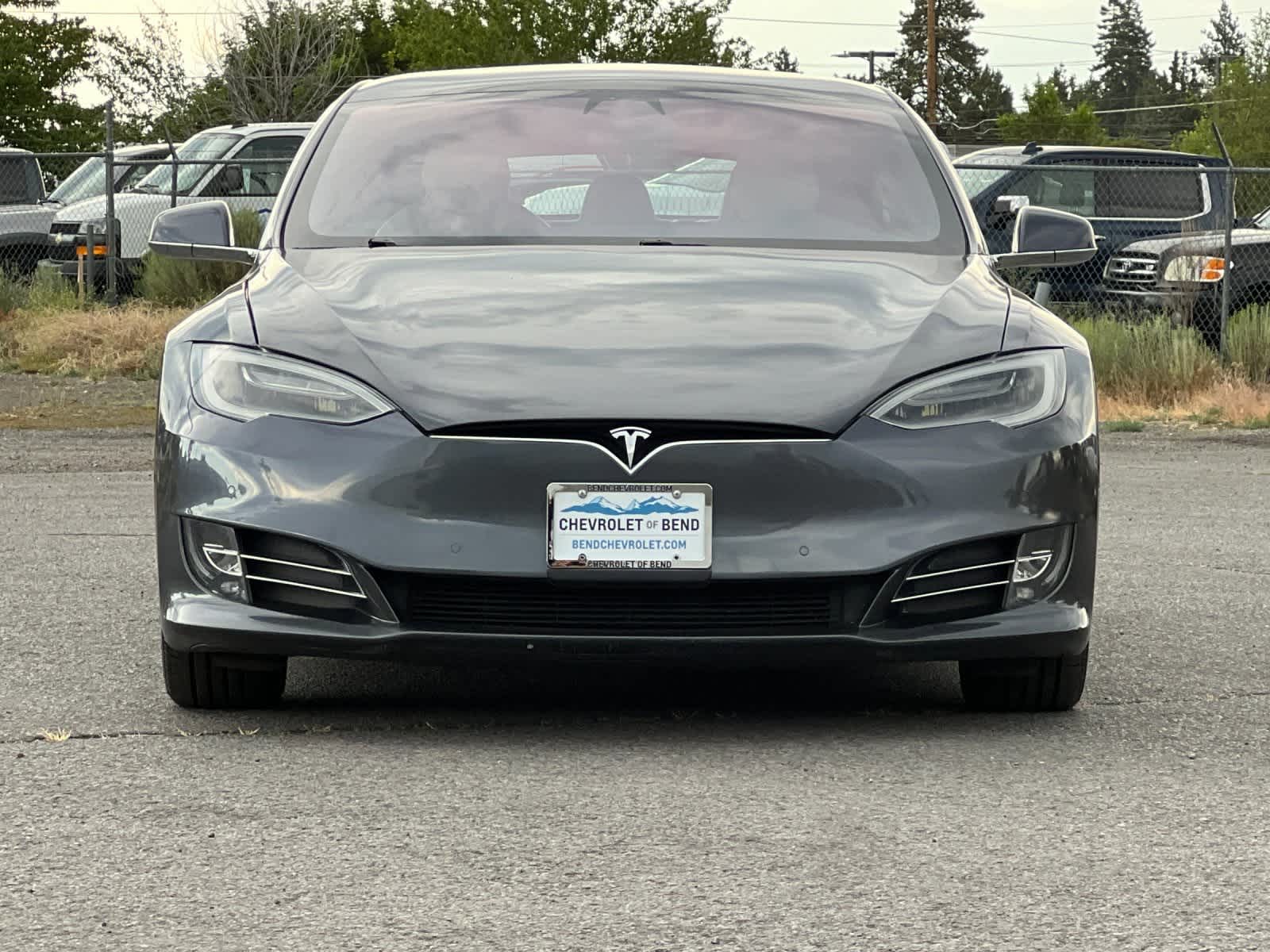 Thumbnail: 2019 Tesla Model S - 10
