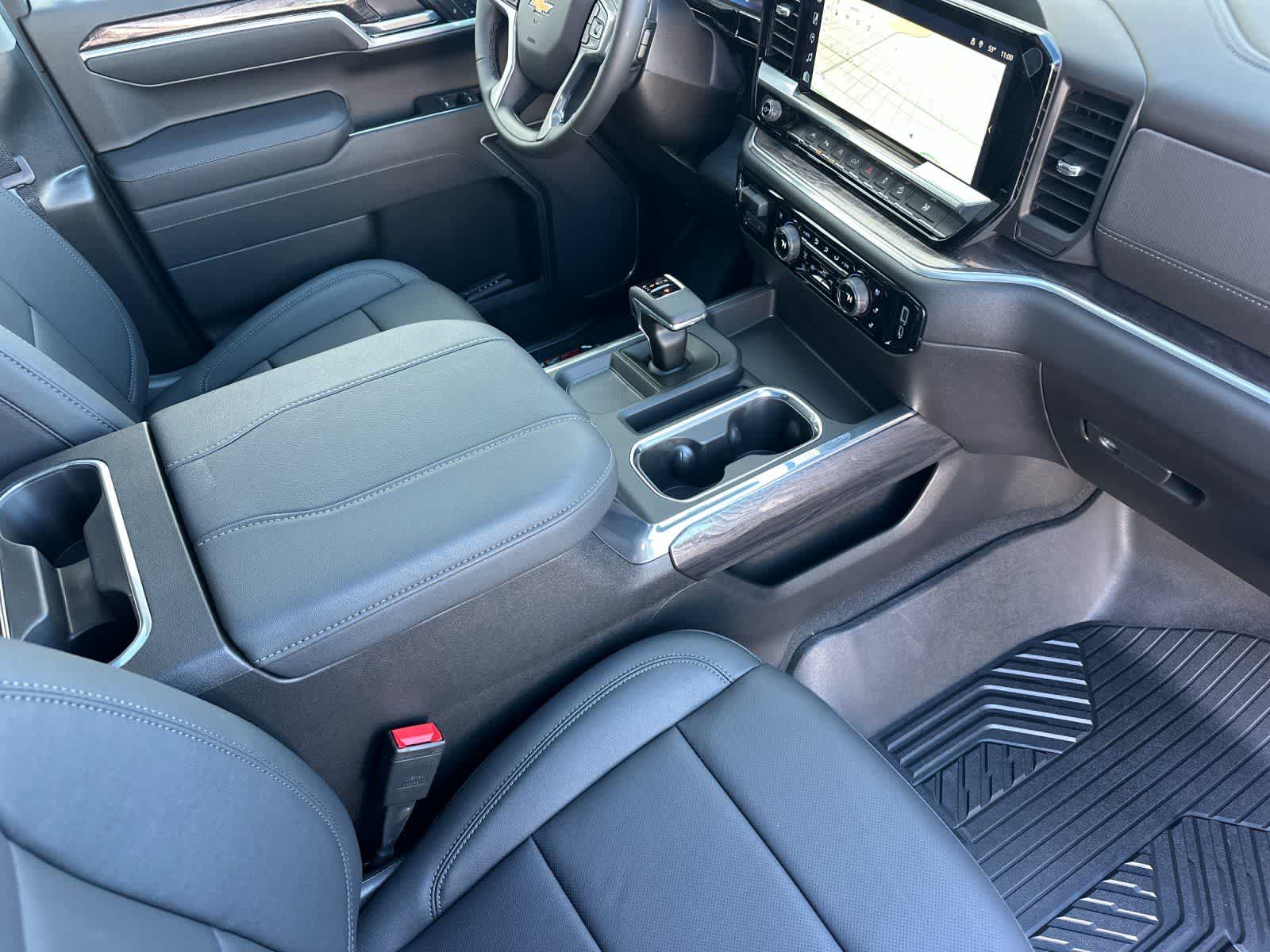 Thumbnail: 2026 Chevrolet Silverado 1500 - 15