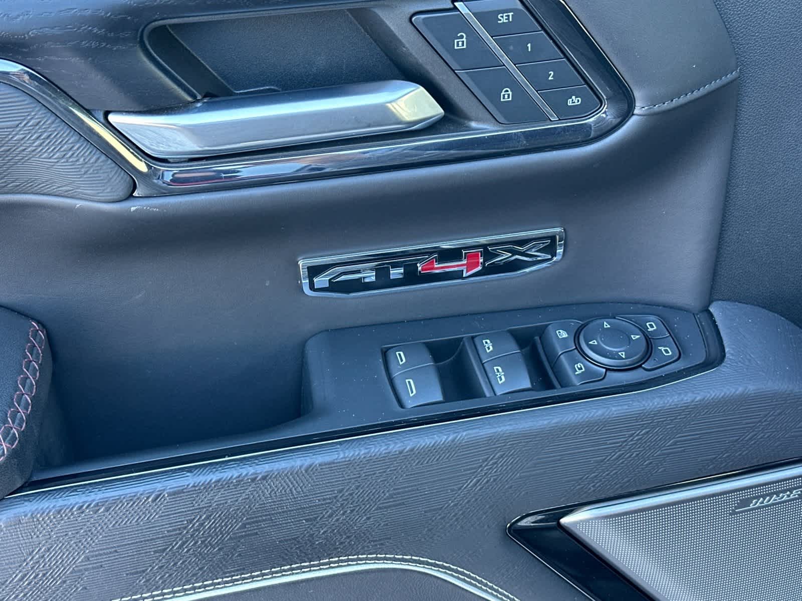 Thumbnail: 2024 GMC Sierra 1500 - 13