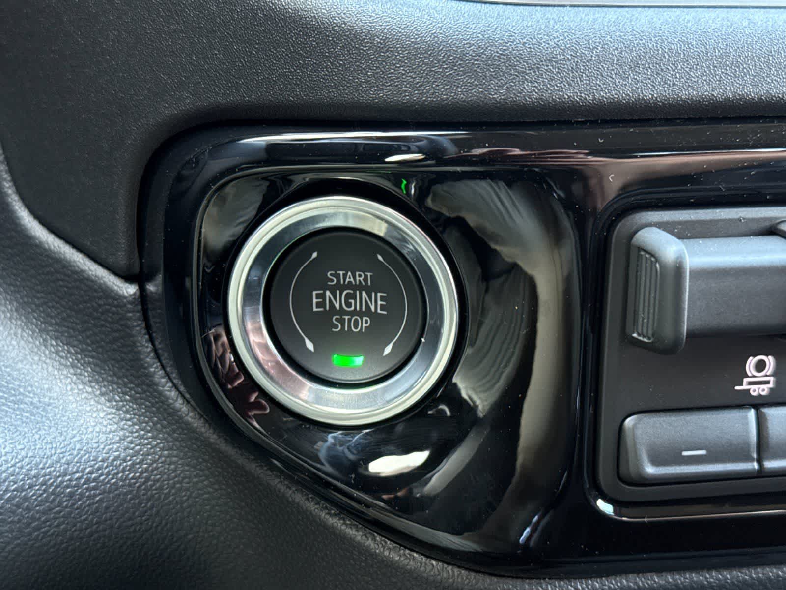 Thumbnail: 2026 Chevrolet Silverado 1500 - 22