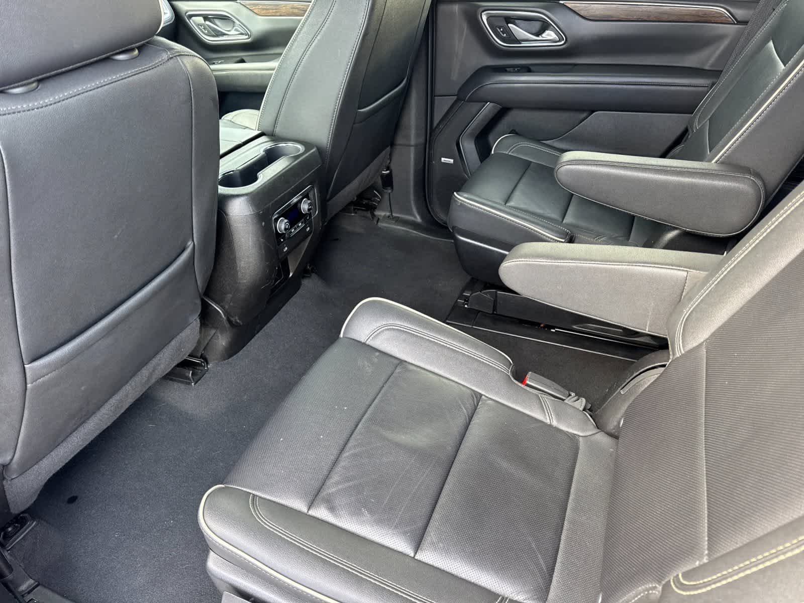 Thumbnail: 2024 Chevrolet Tahoe - 4