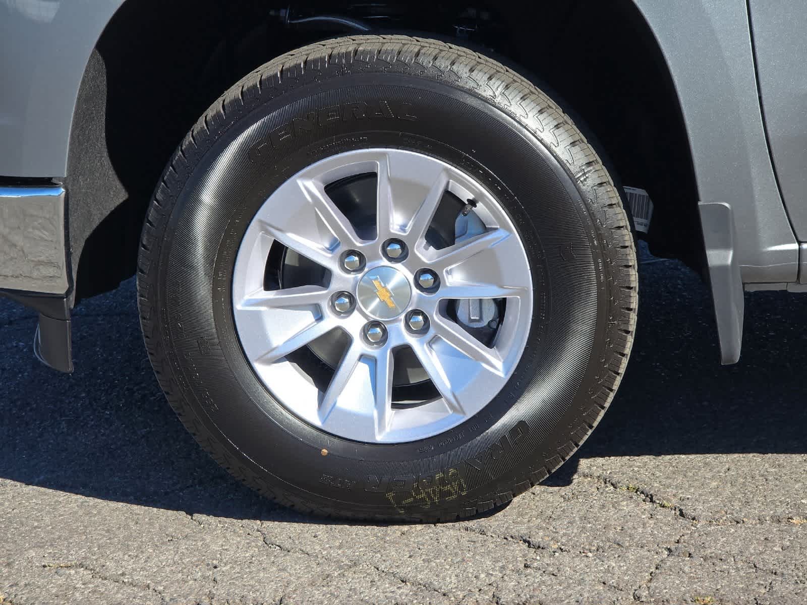 Thumbnail: 2026 Chevrolet Silverado 1500 - 25