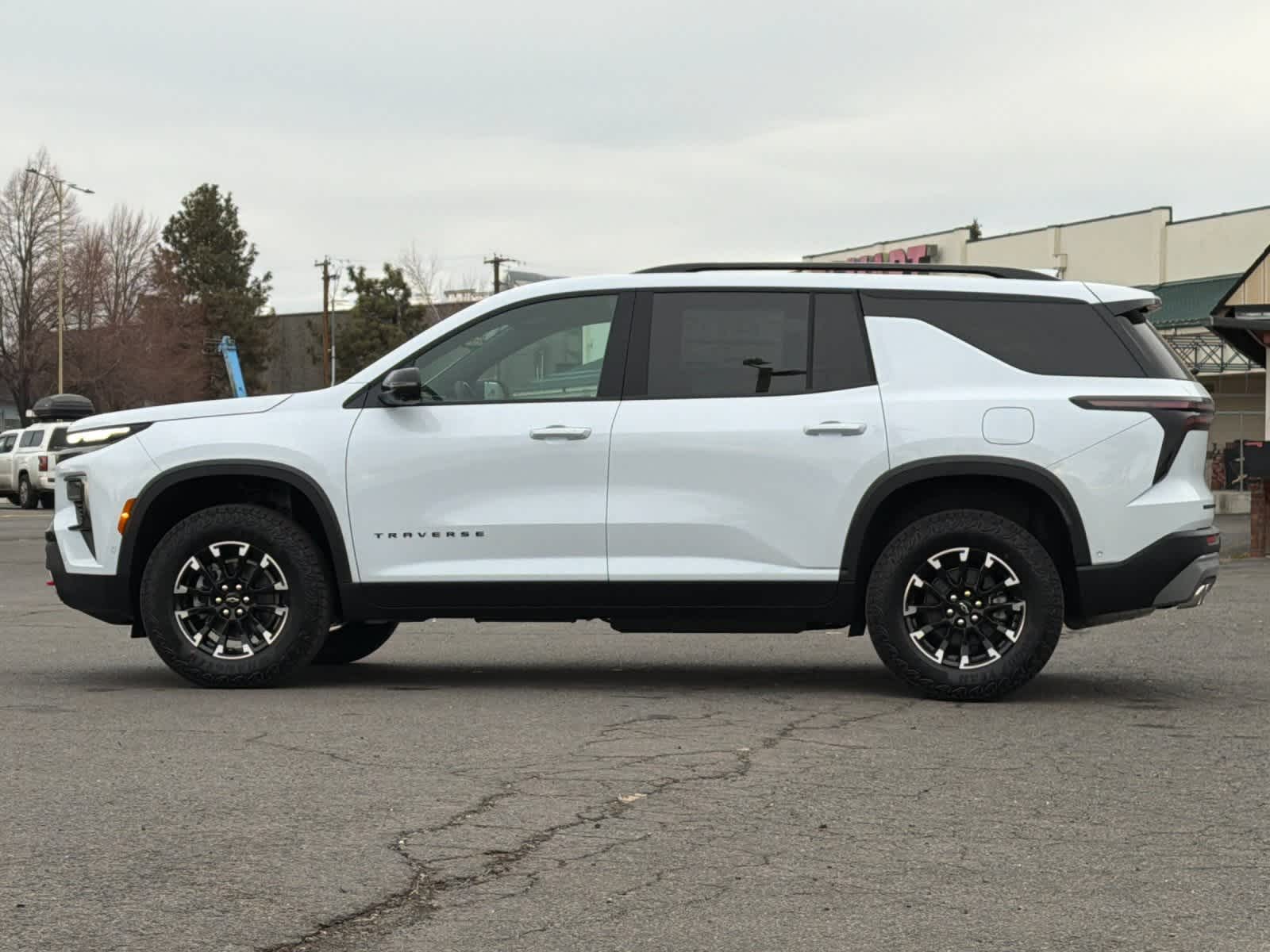 Thumbnail: 2026 Chevrolet Traverse - 5