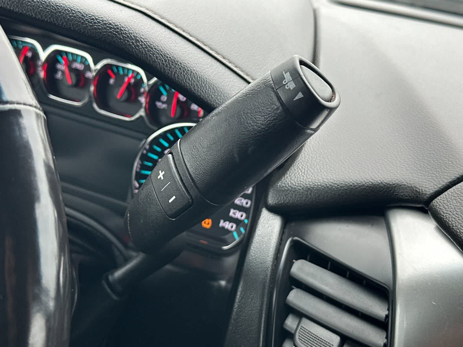 Thumbnail: 2018 Chevrolet Suburban - 23