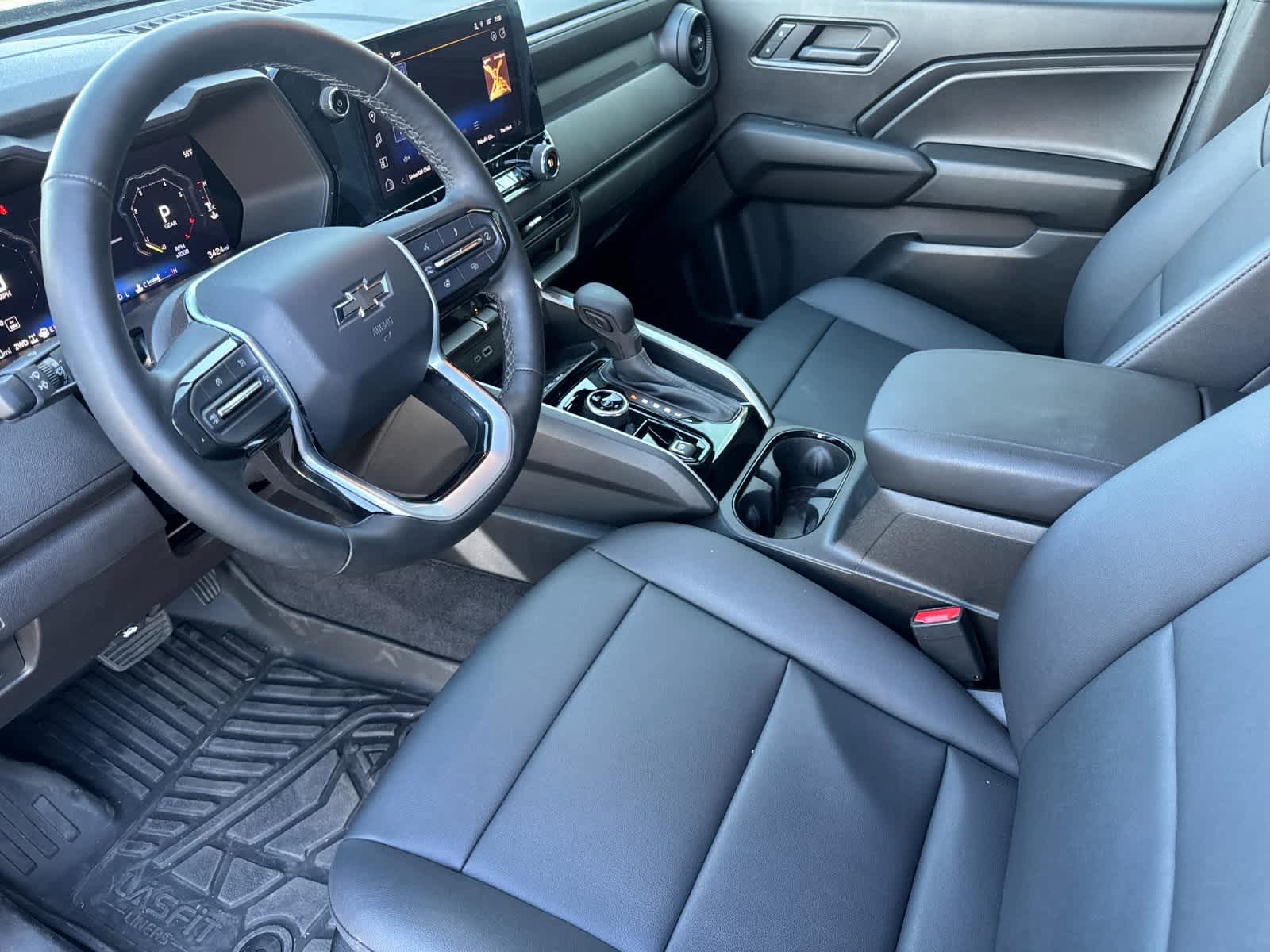 Thumbnail: 2025 Chevrolet Colorado - 11