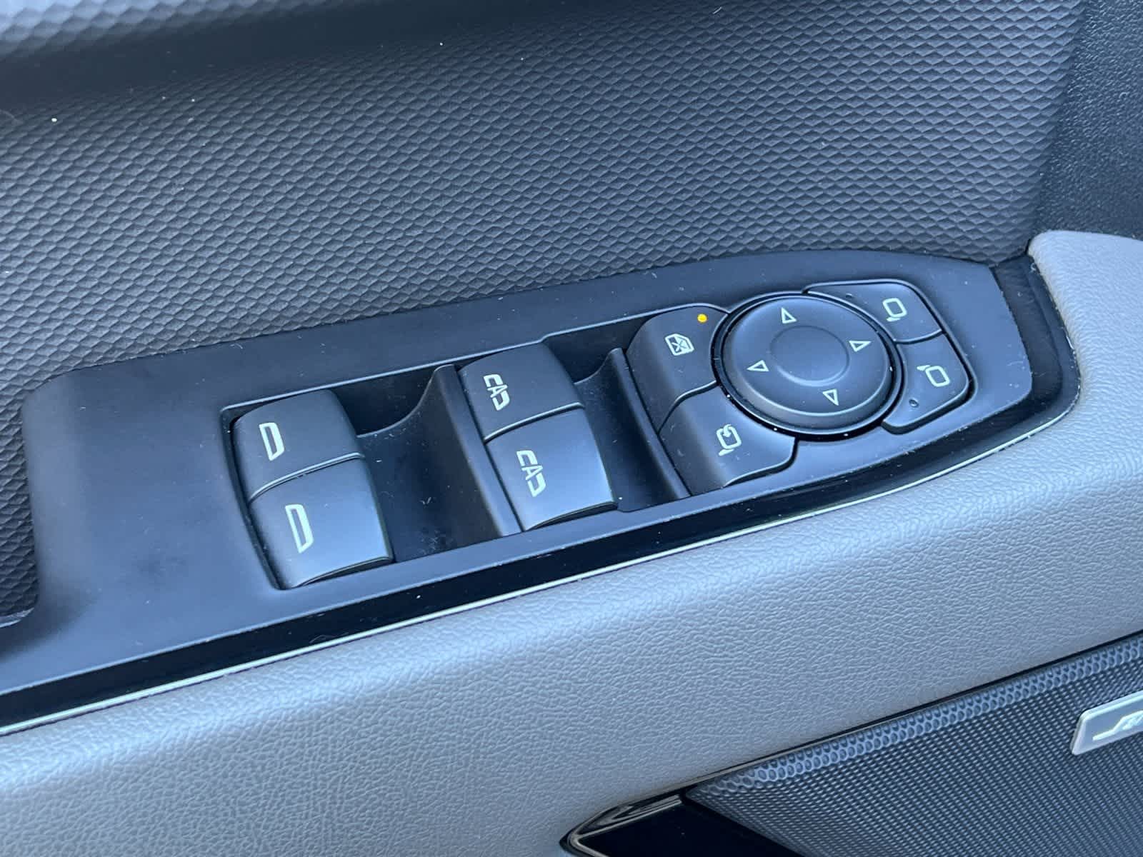 Thumbnail: 2022 Chevrolet Silverado 1500 - 13