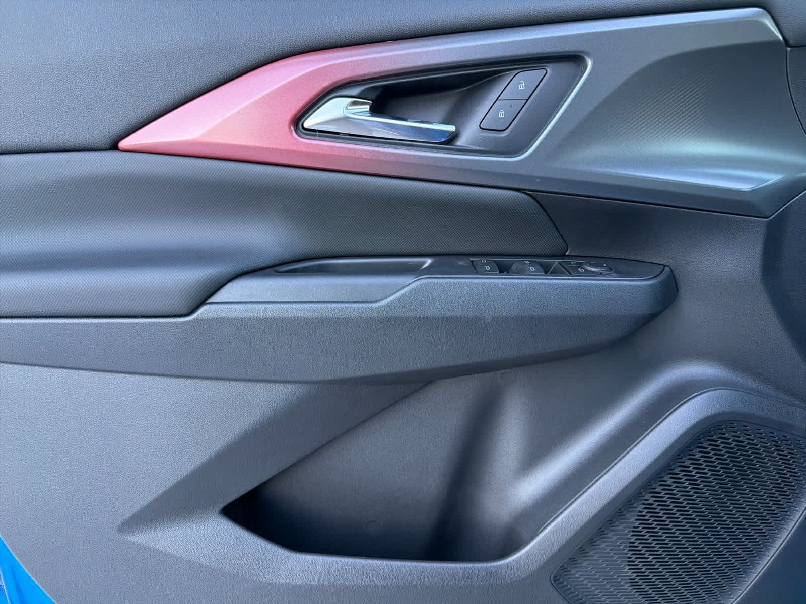 Thumbnail: 2026 Chevrolet Equinox - 12