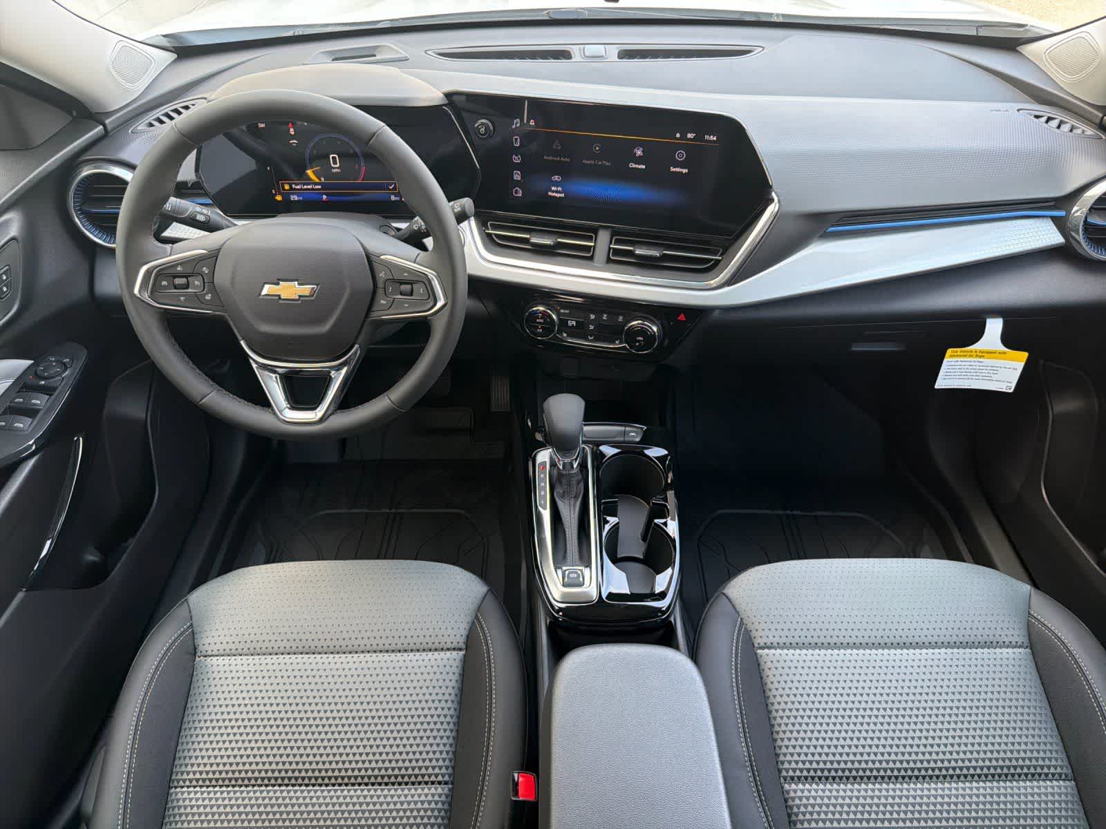 Thumbnail: 2026 Chevrolet Trax - 3