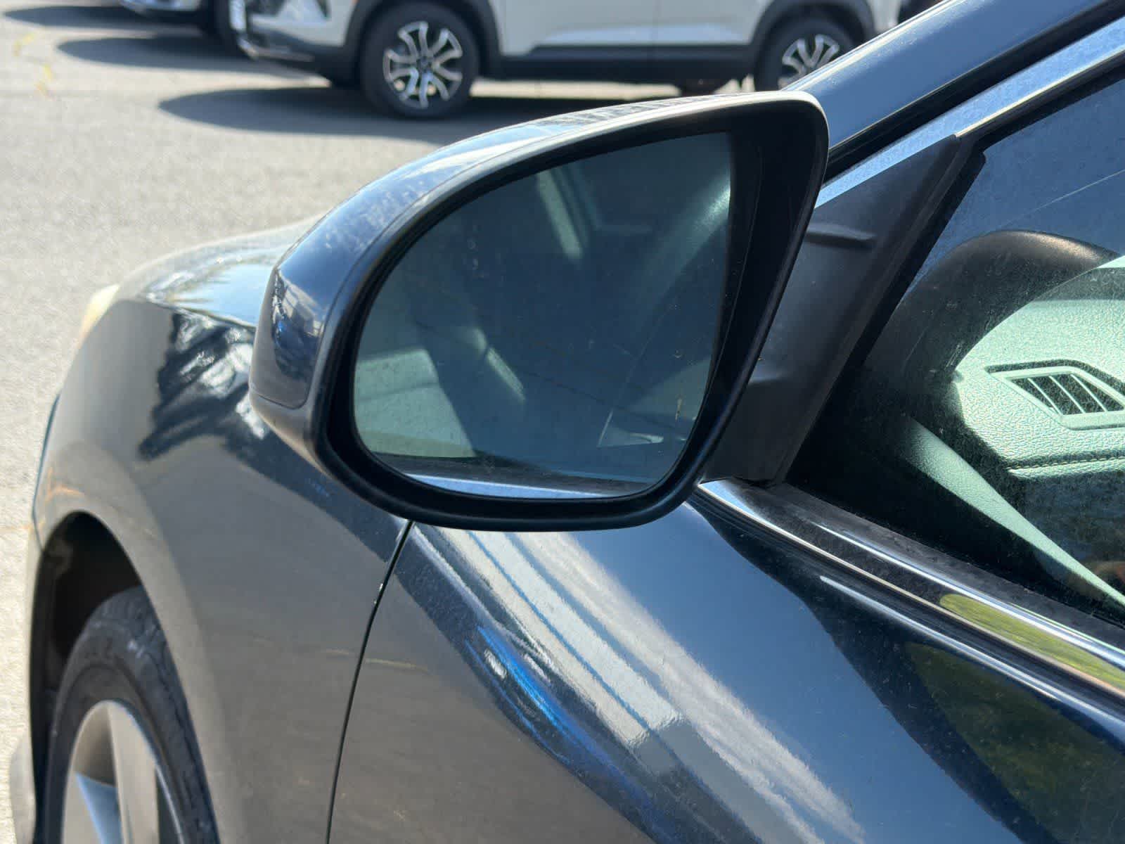 Thumbnail: 2014 Toyota Camry - 8