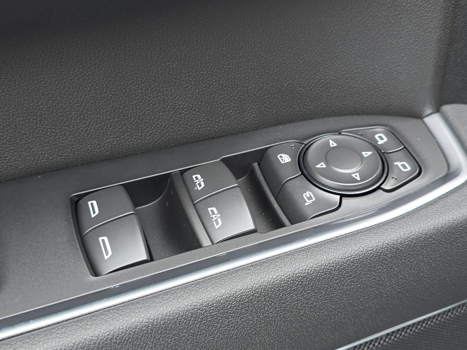 Thumbnail: 2026 Chevrolet Silverado 1500 - 13