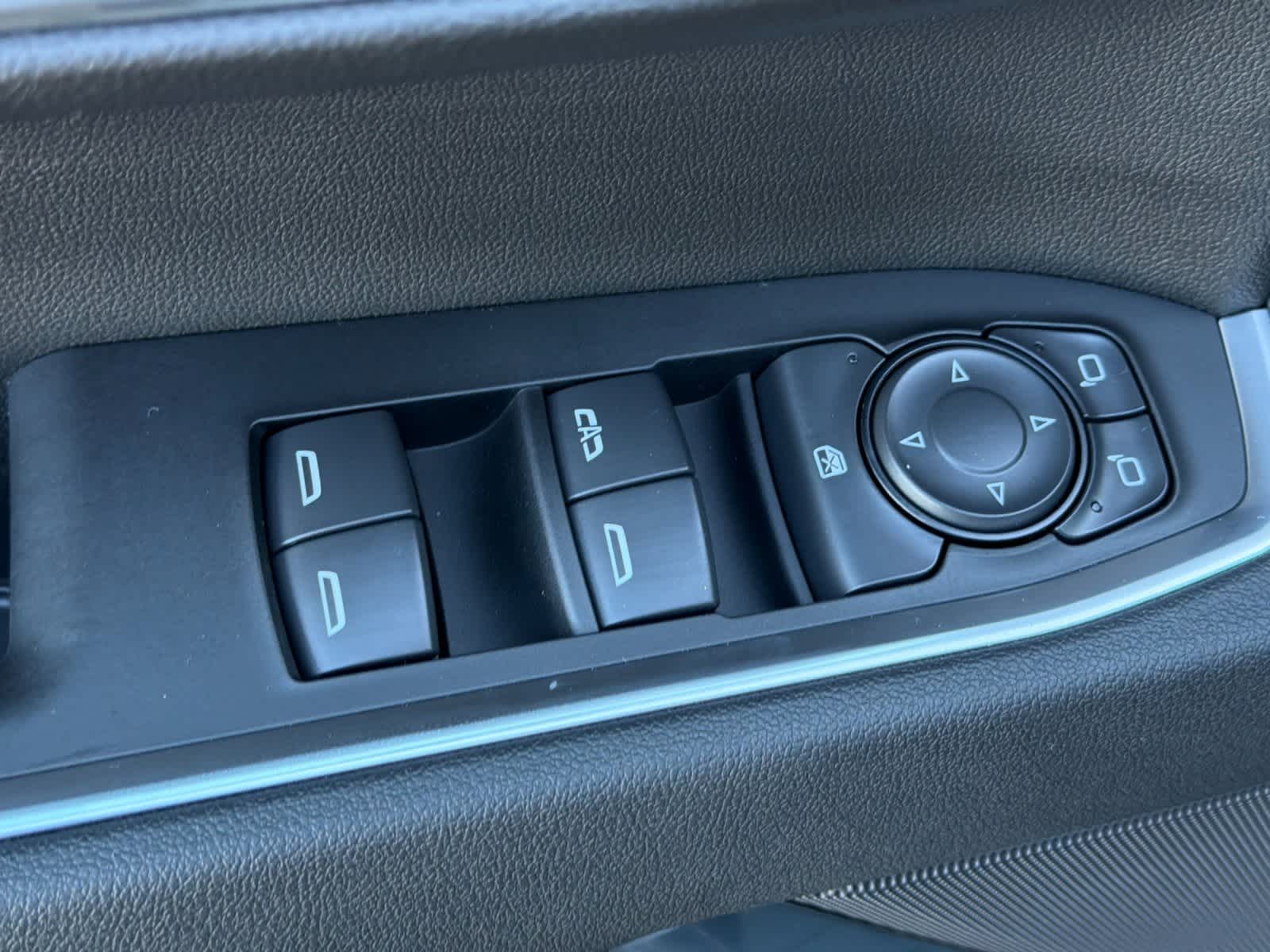 Thumbnail: 2026 Chevrolet Silverado 1500 - 13